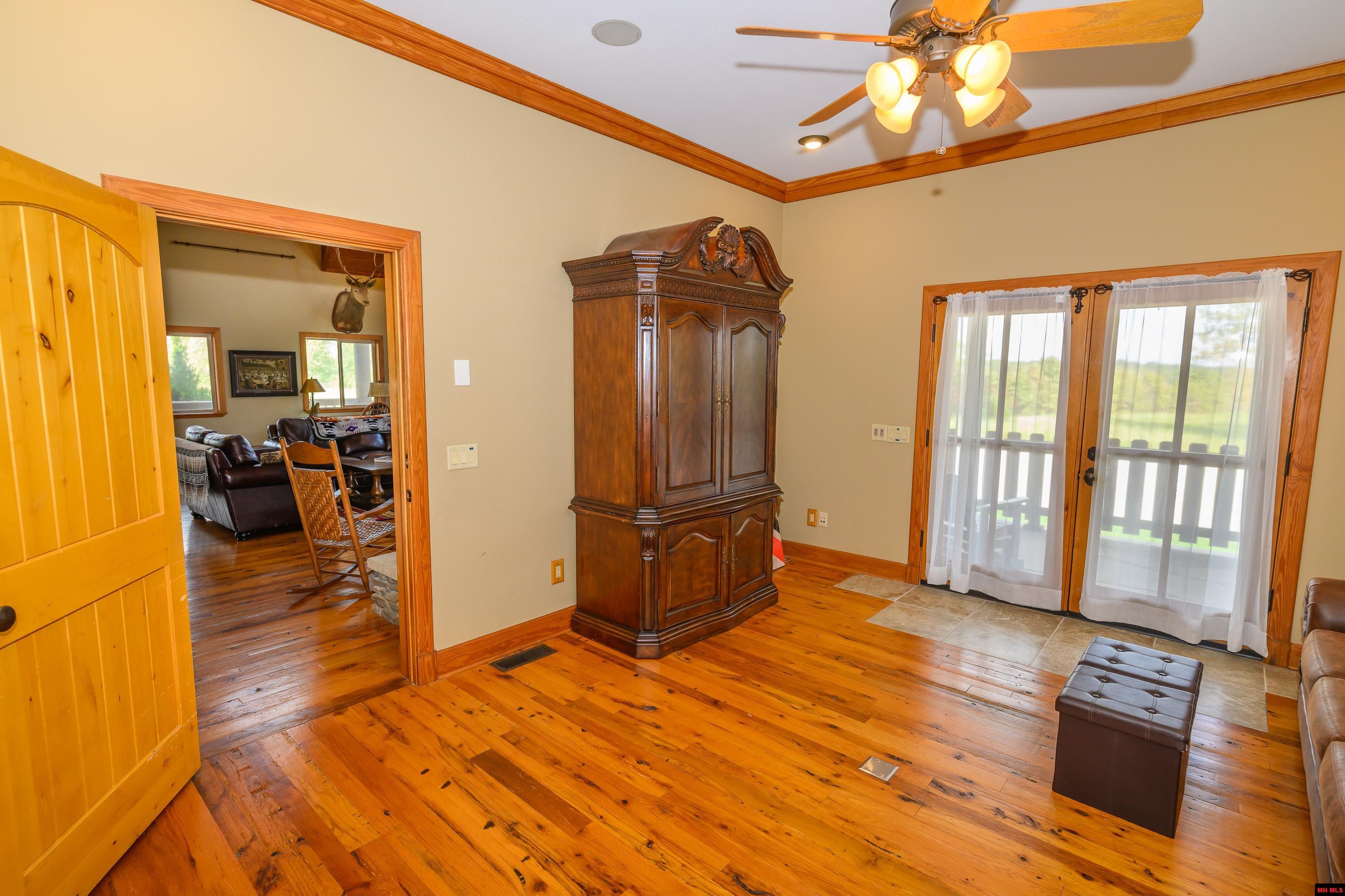 273 Golden Star Lane