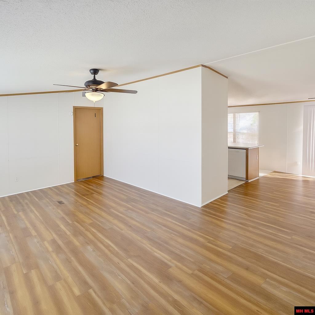 1215 Glenbriar Court