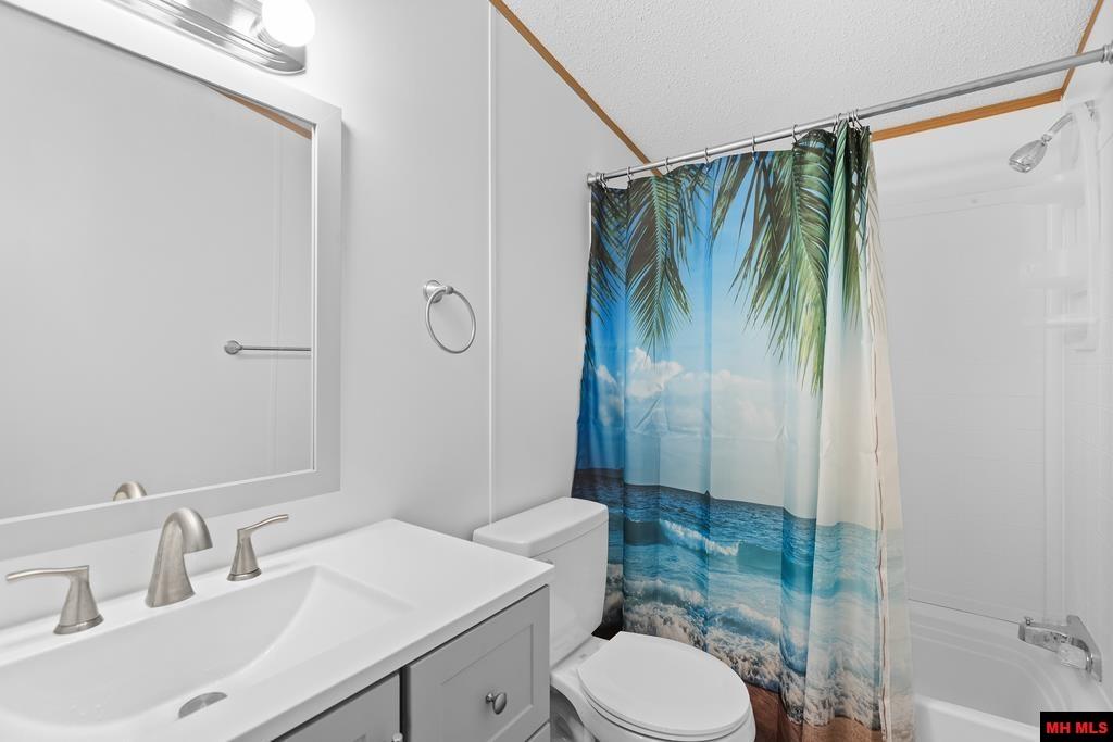 1215 Glenbriar Court