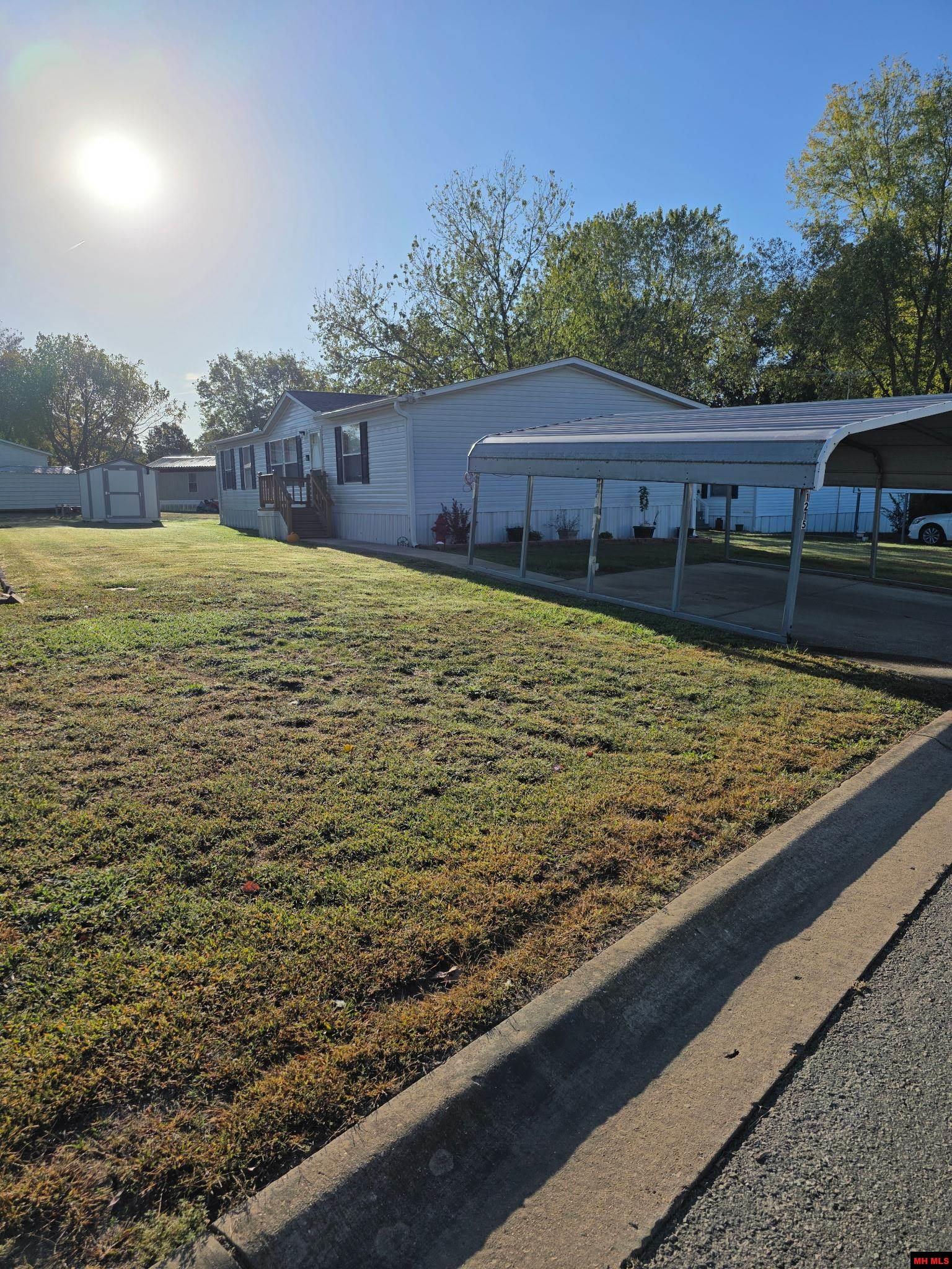 1215 Glenbriar Court