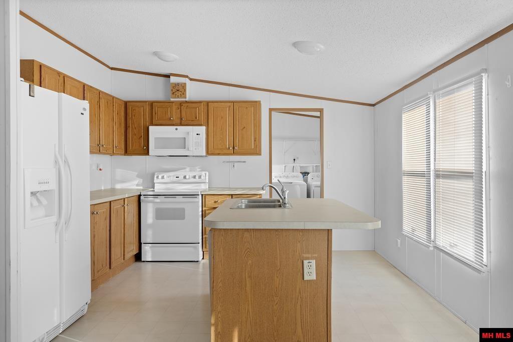 1215 Glenbriar Court