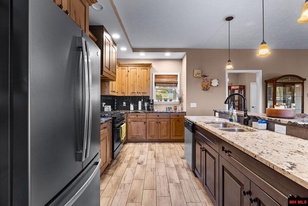 2783 CR 69 Mountain Home, AR