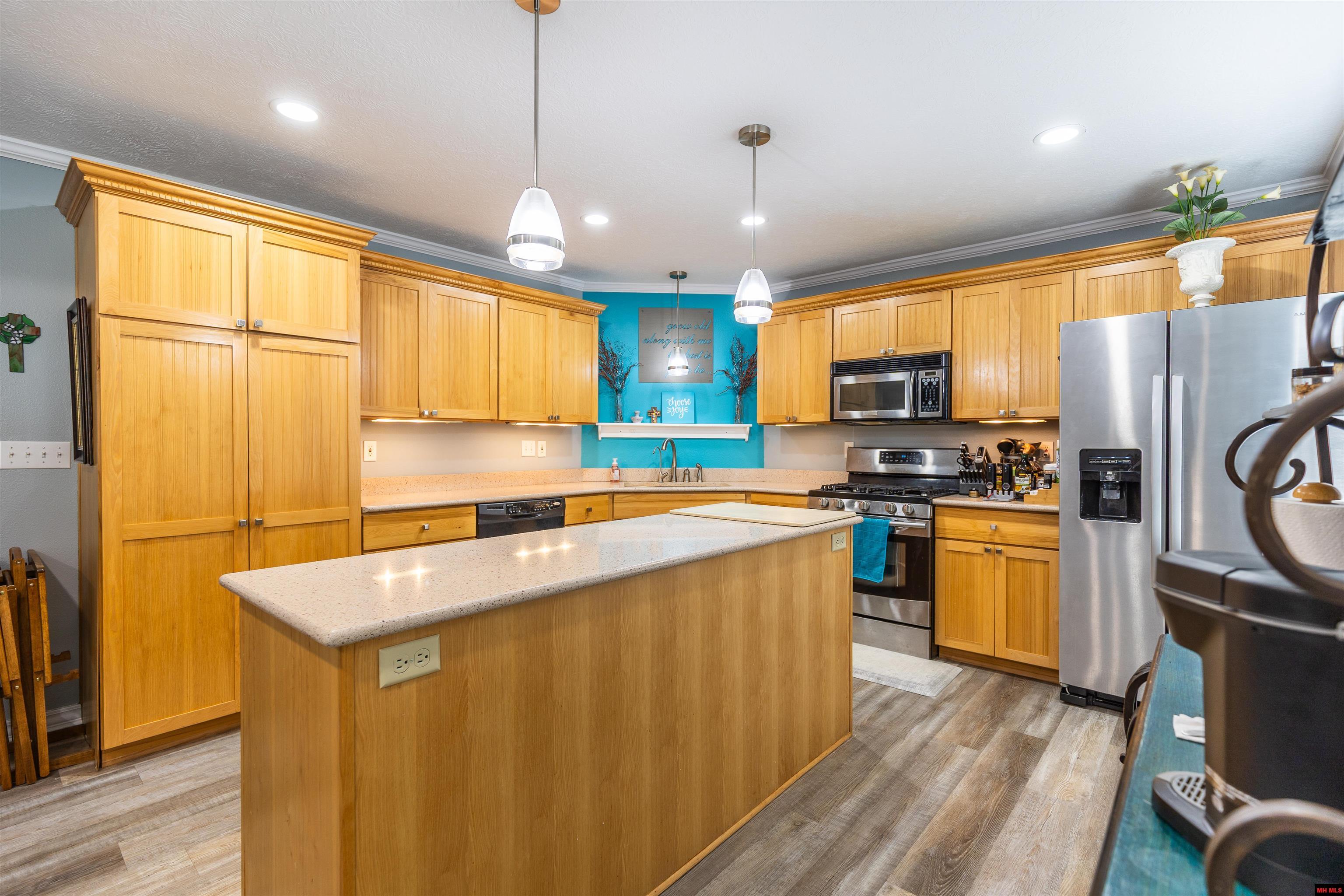 7584 Private Road 2453