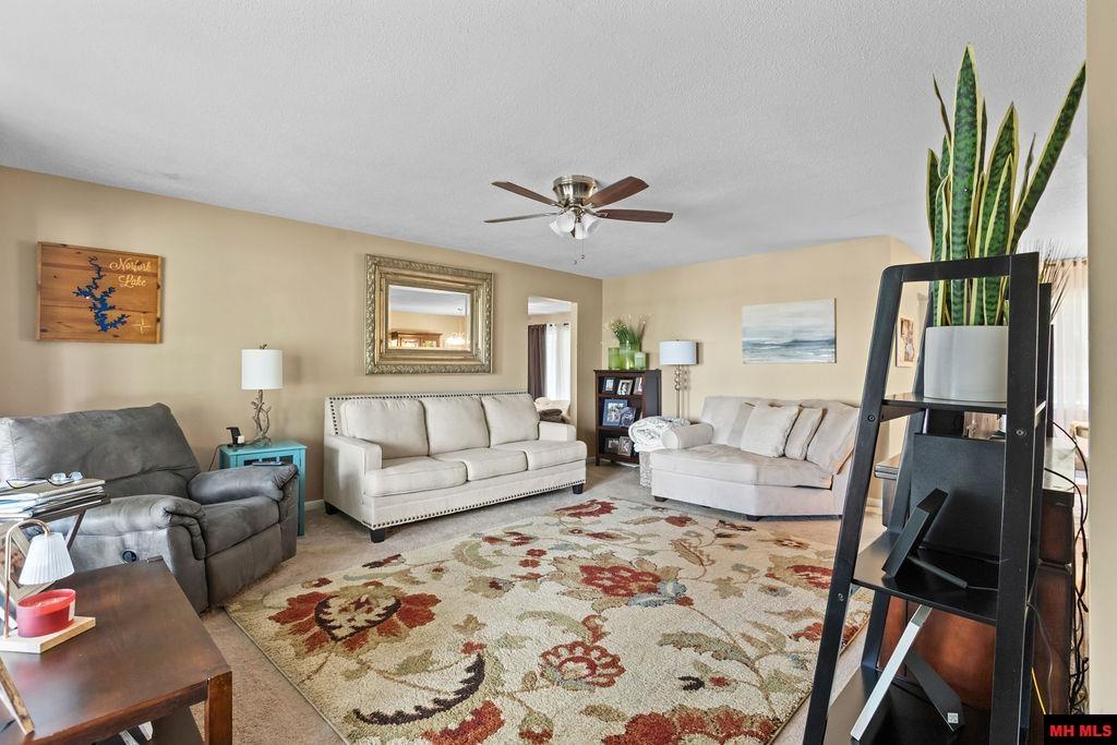 212 RIDGECREST DRIVE Mountain Home, AR