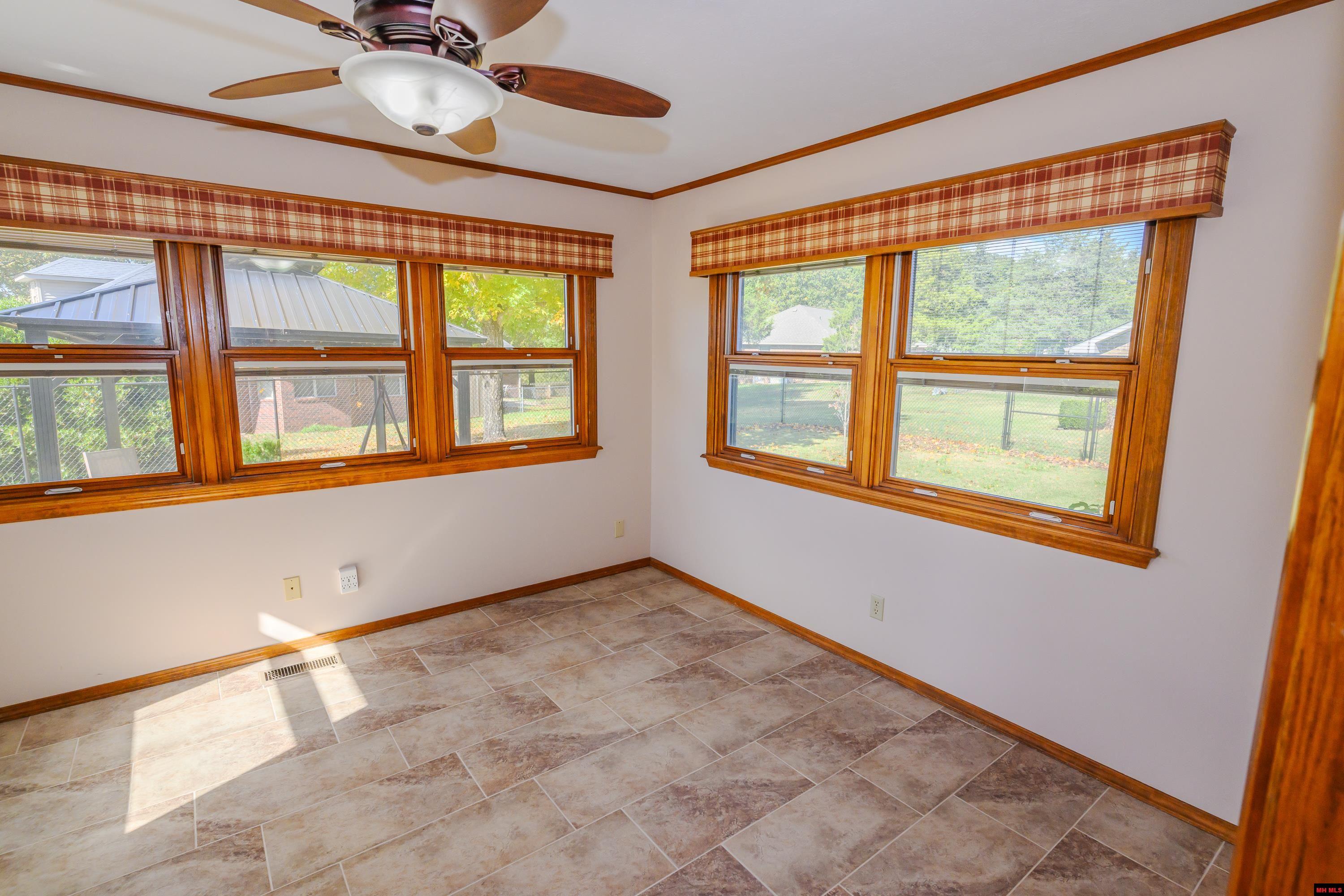 1071 NORTHPOINTE DRIVE Mountain Home, AR