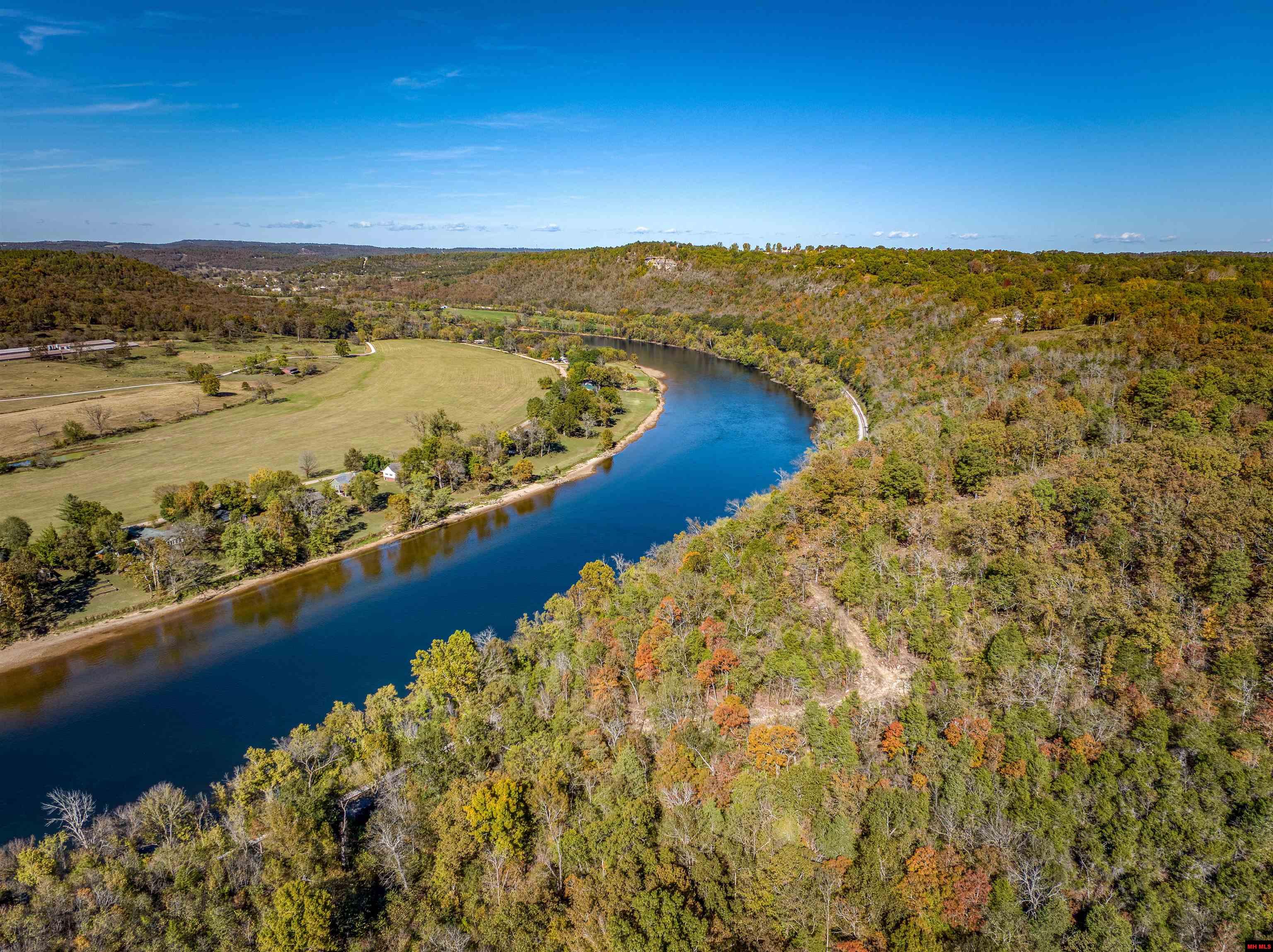 232 CROWN COURT | Norfork, AR