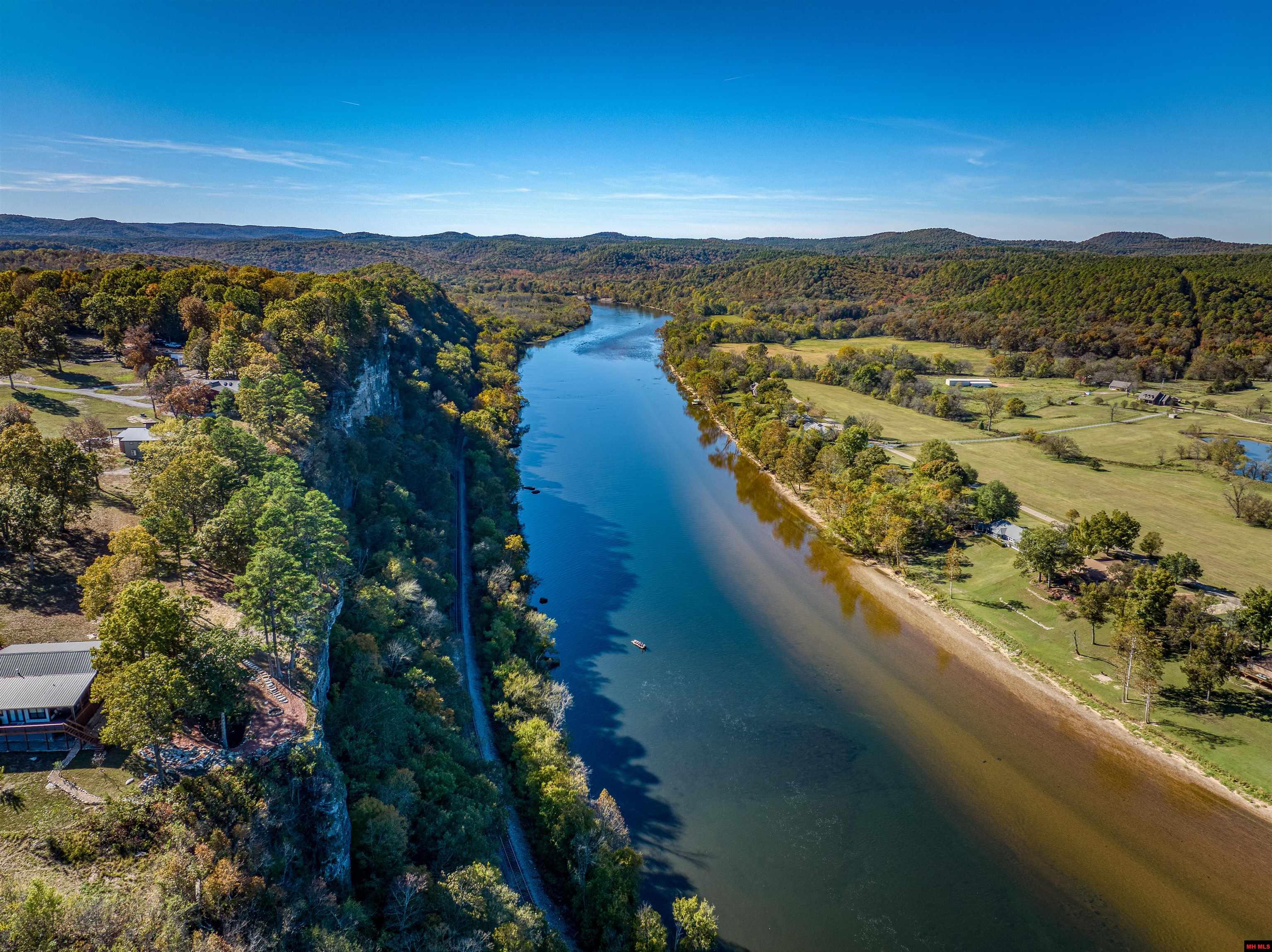 232 CROWN COURT Norfork, AR