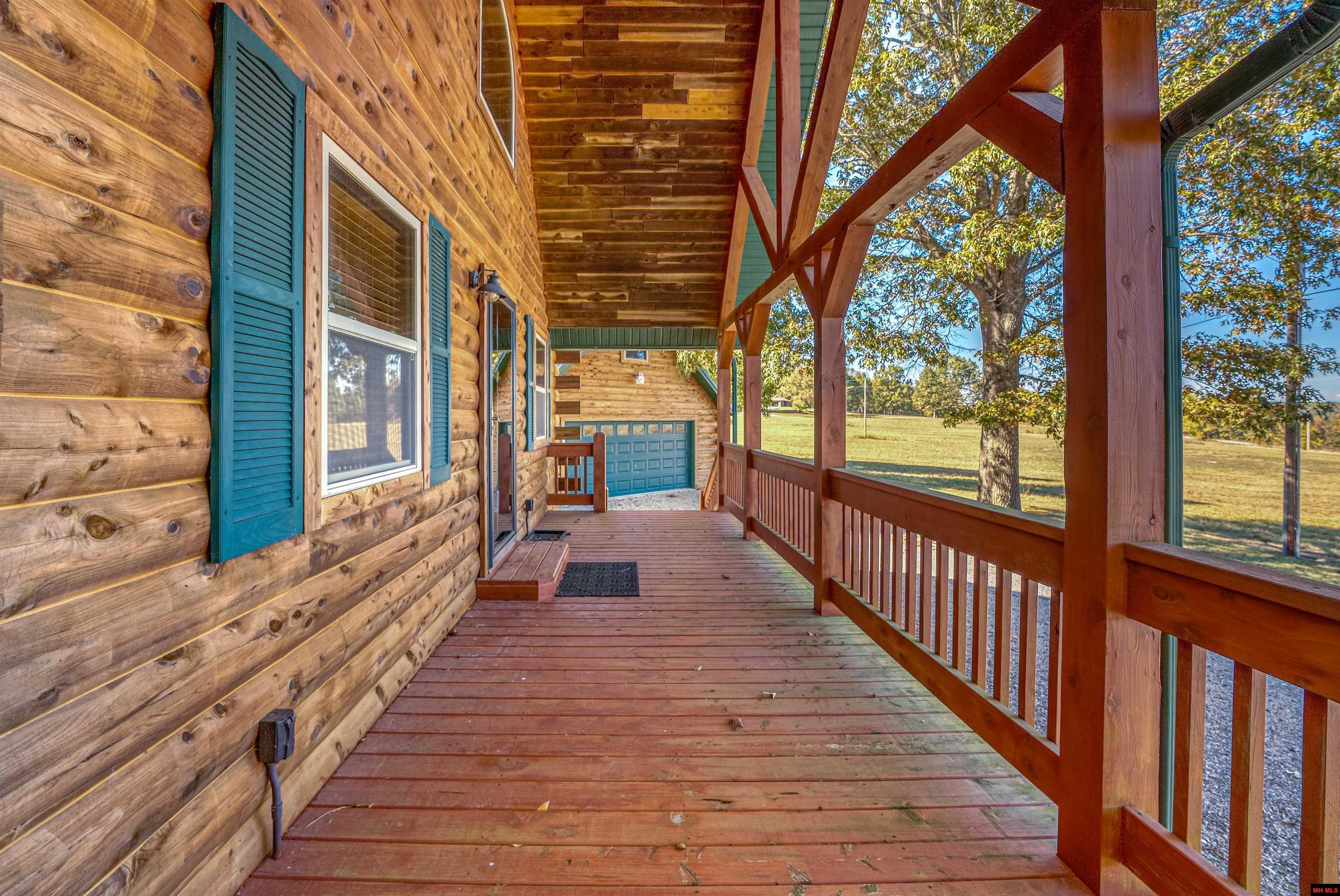 232 CROWN COURT Norfork, AR