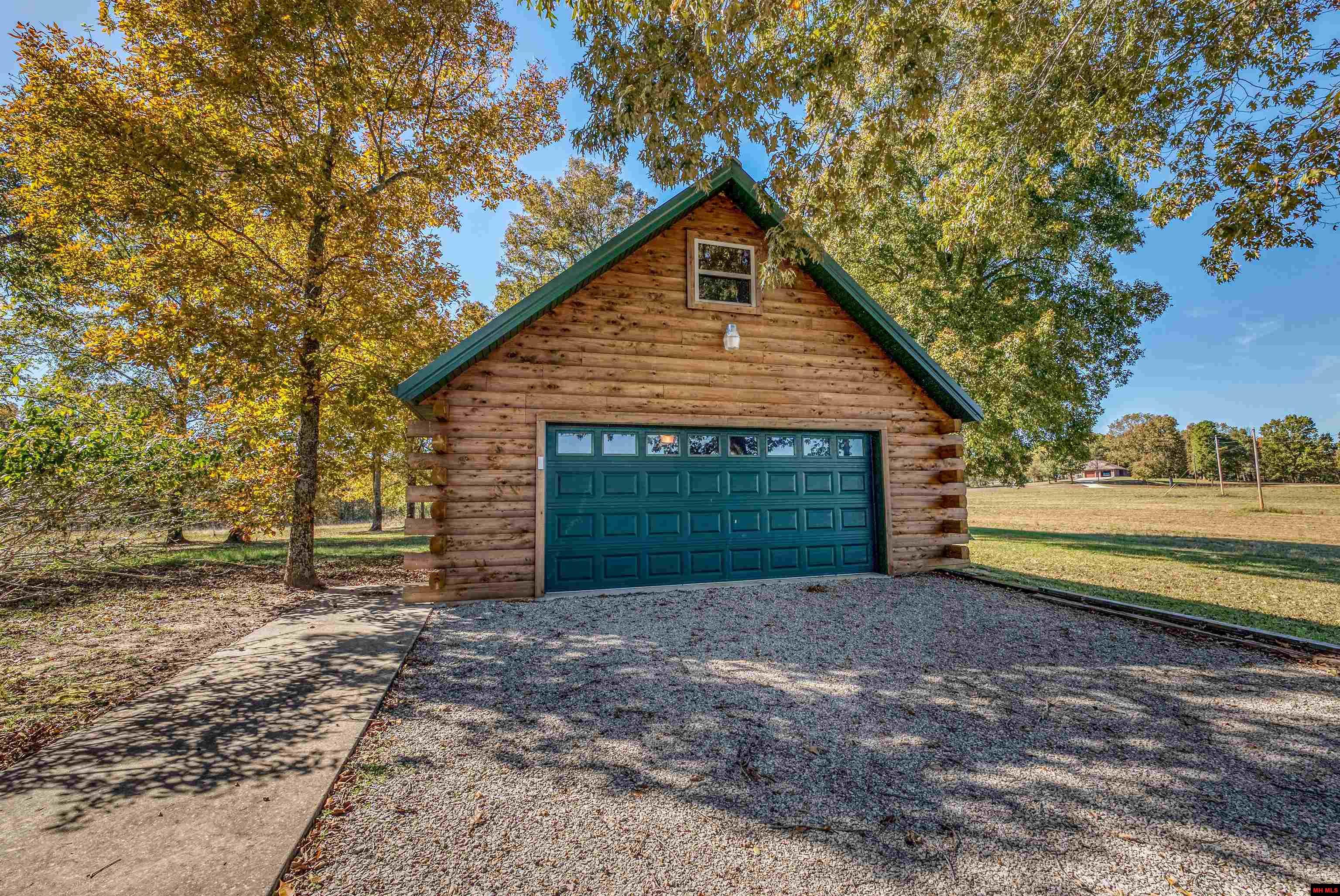 232 CROWN COURT Norfork, AR