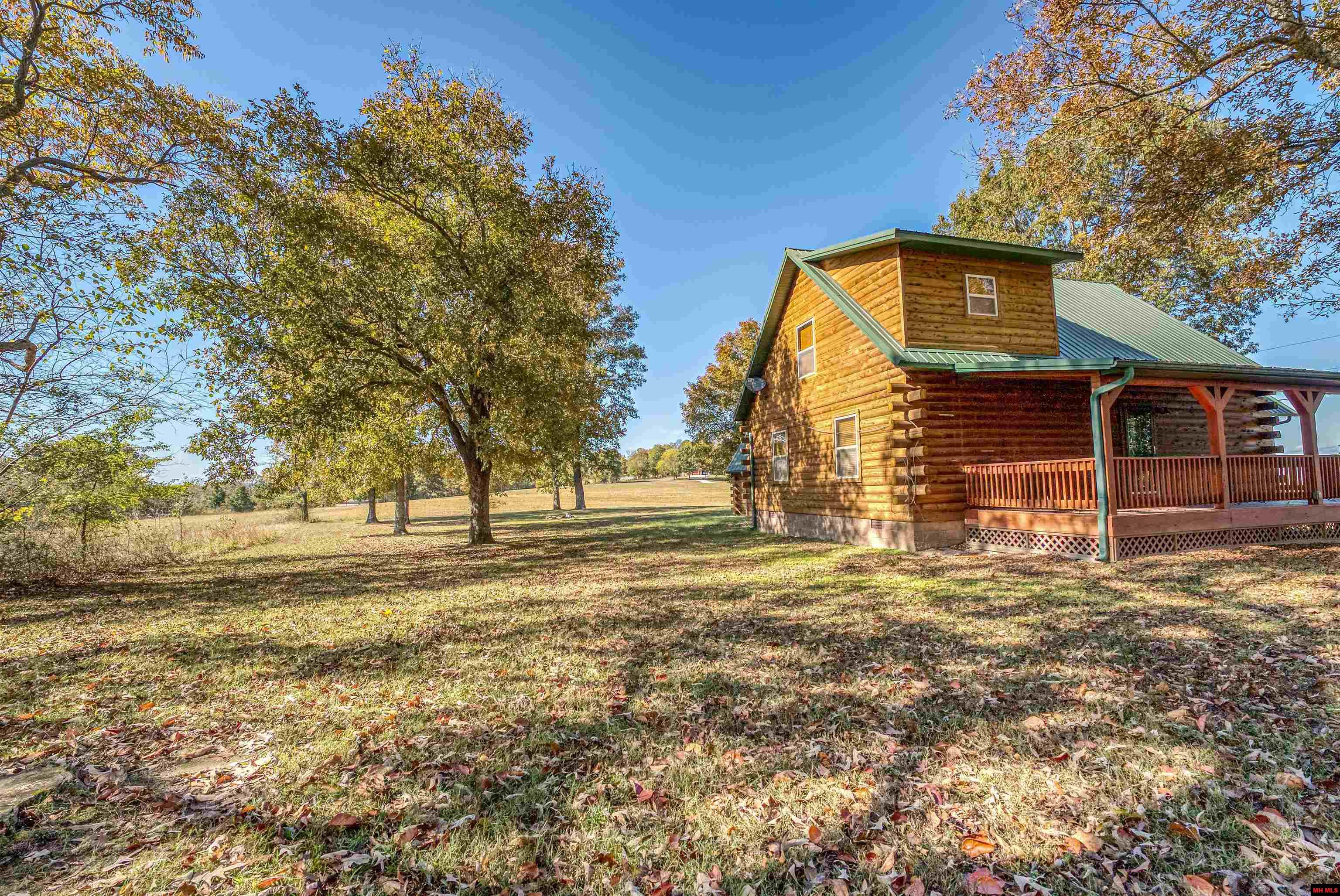 232 CROWN COURT Norfork, AR