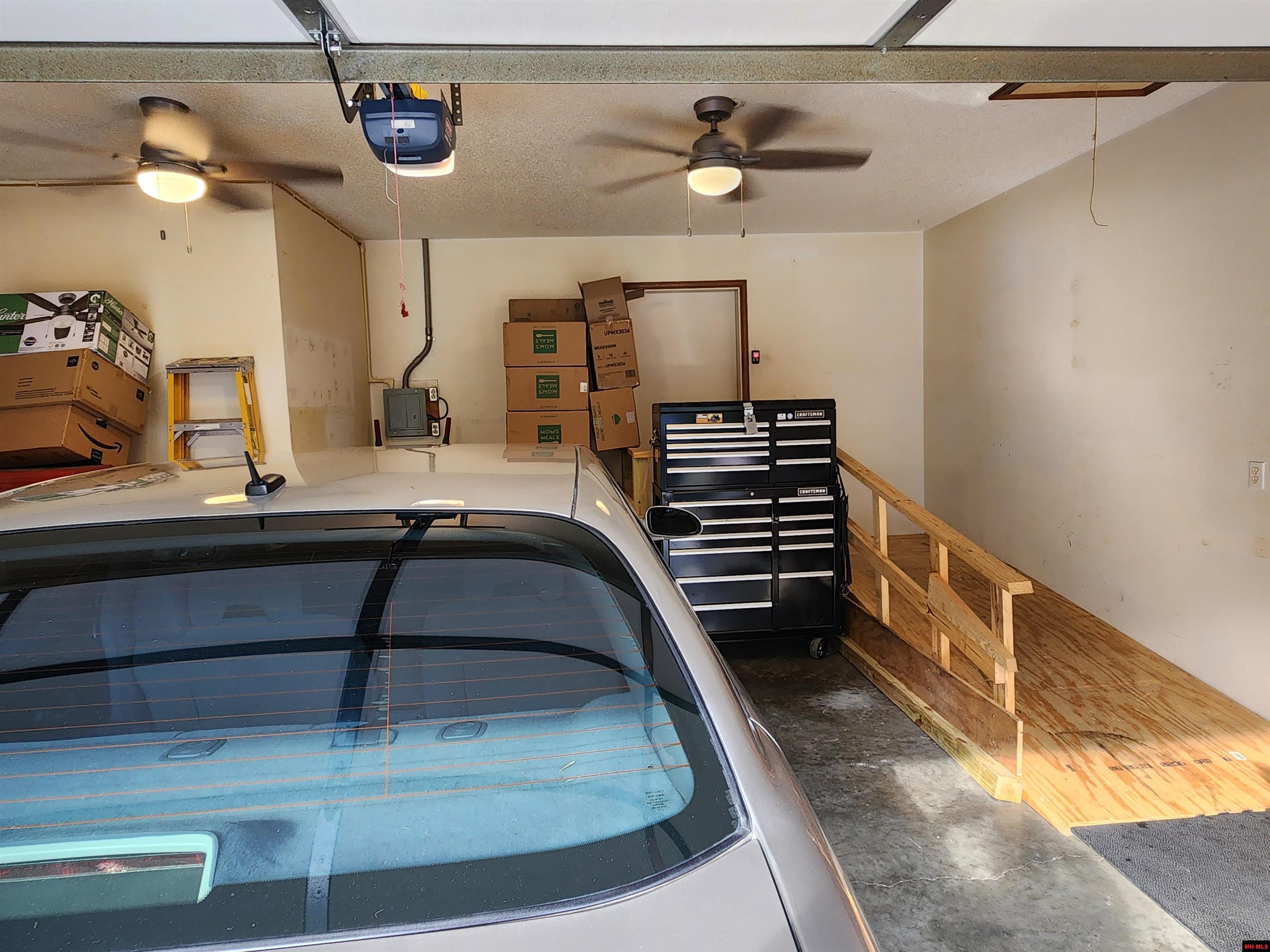 1805 Van Buren Avenue