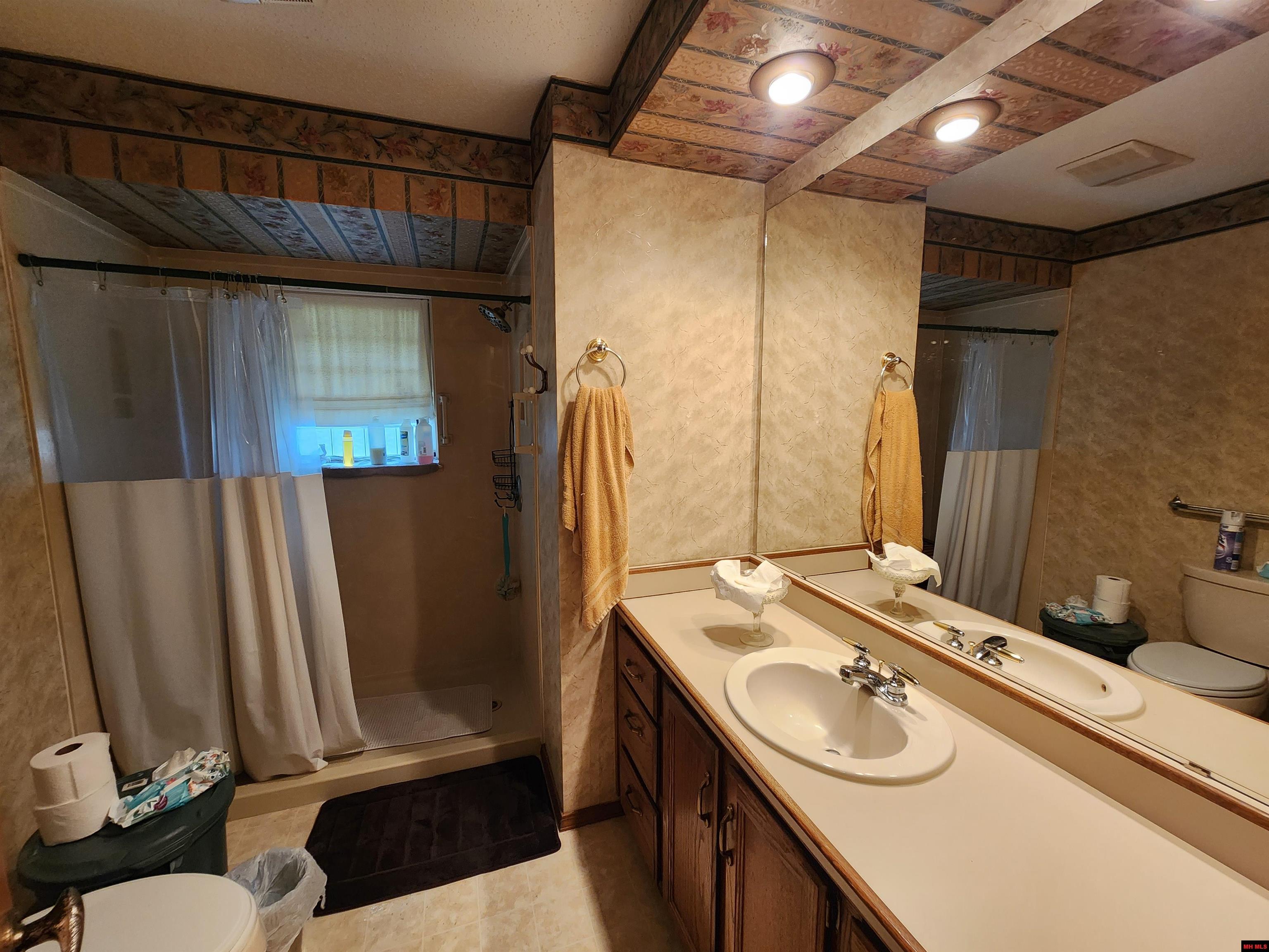 1805 Van Buren Avenue