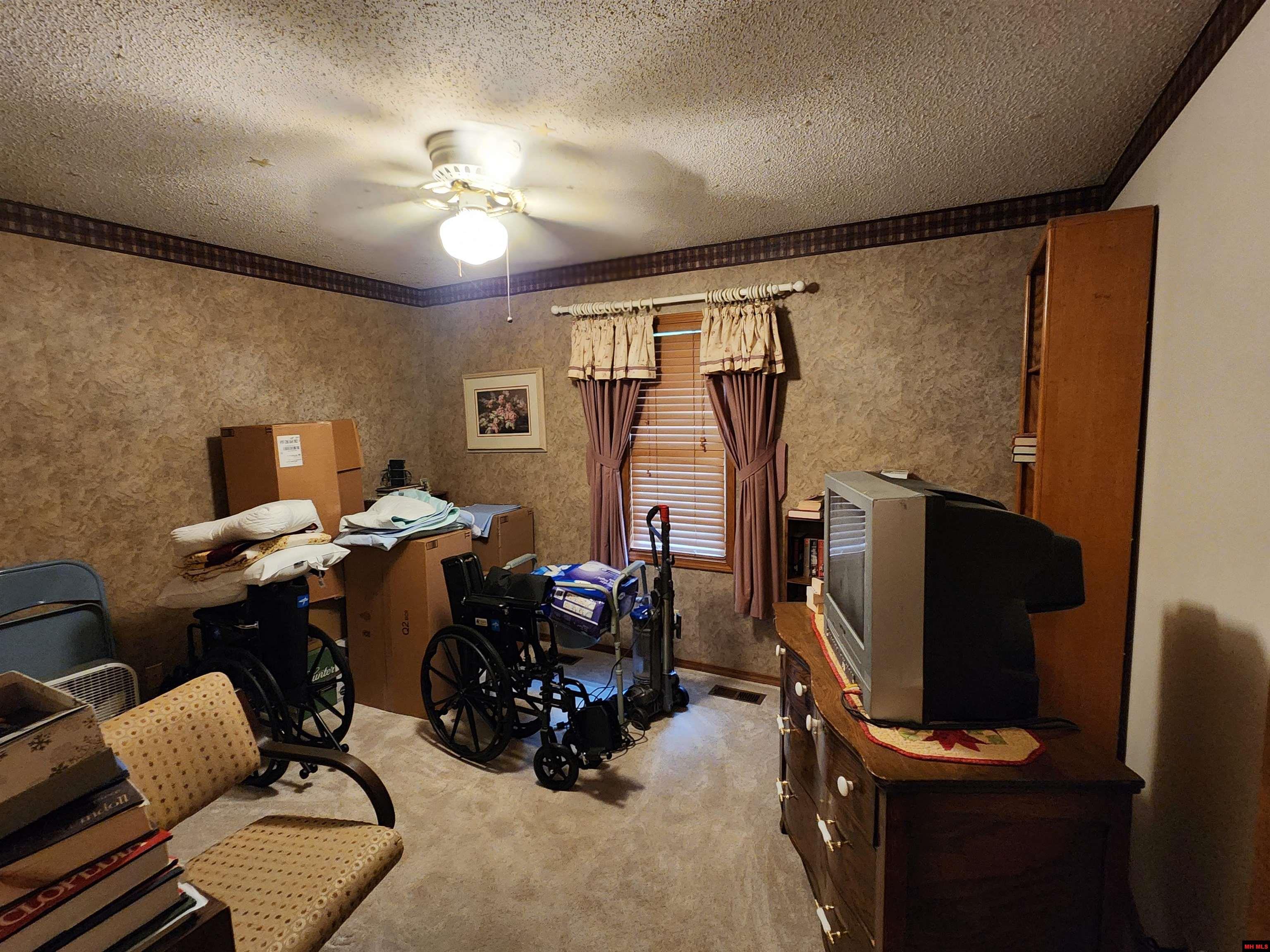 1805 Van Buren Avenue