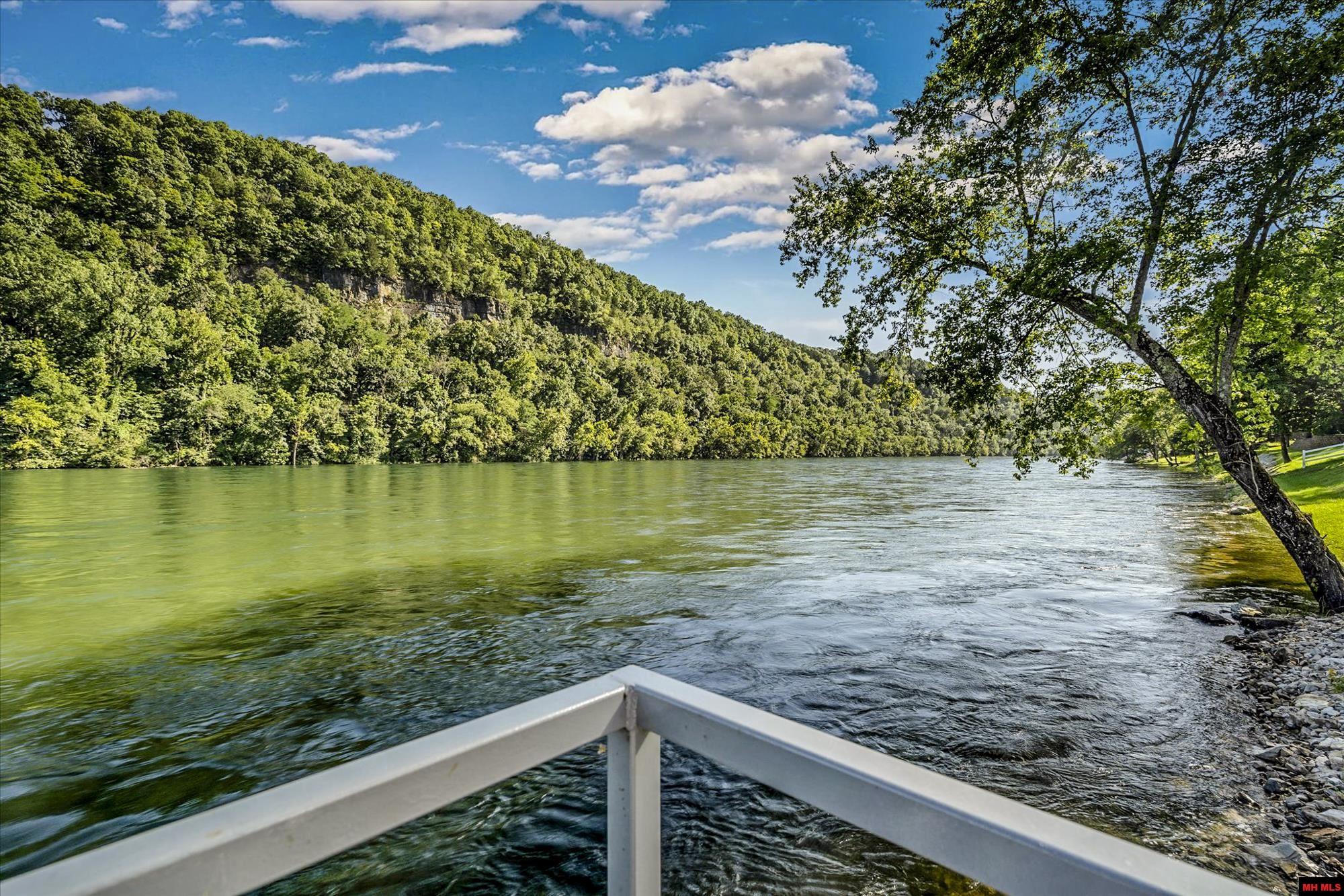 352 Wheatstone Place