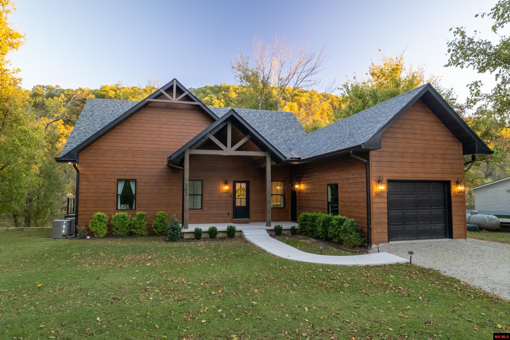 352 Wheatstone Place