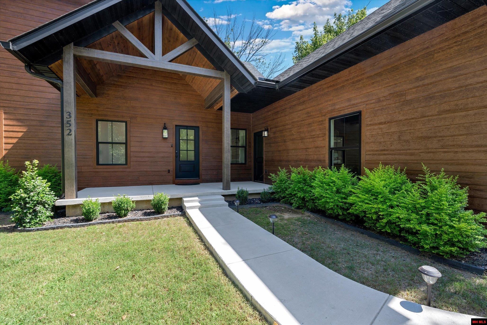 352 Wheatstone Place