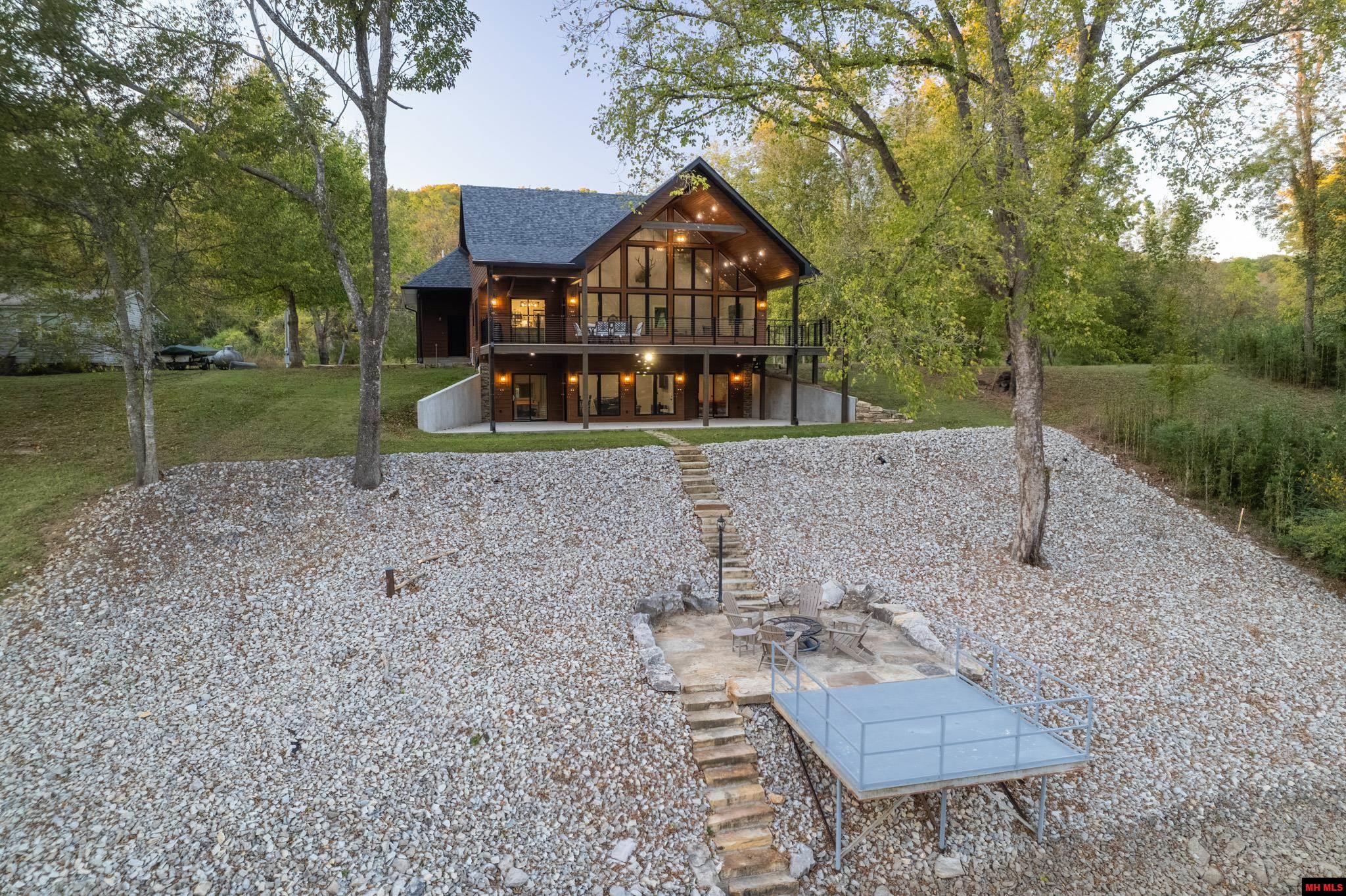 352 Wheatstone Place