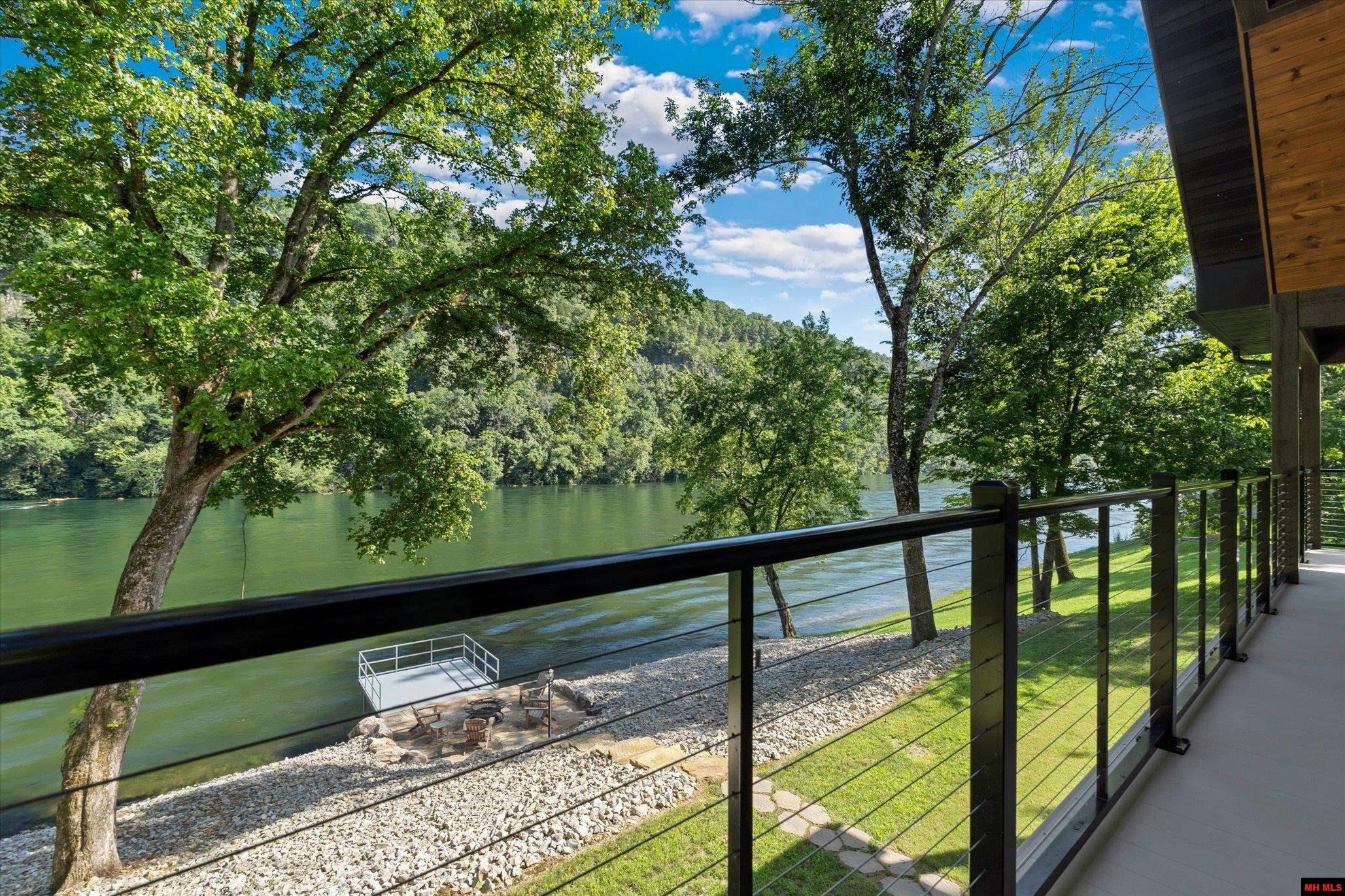 352 Wheatstone Place