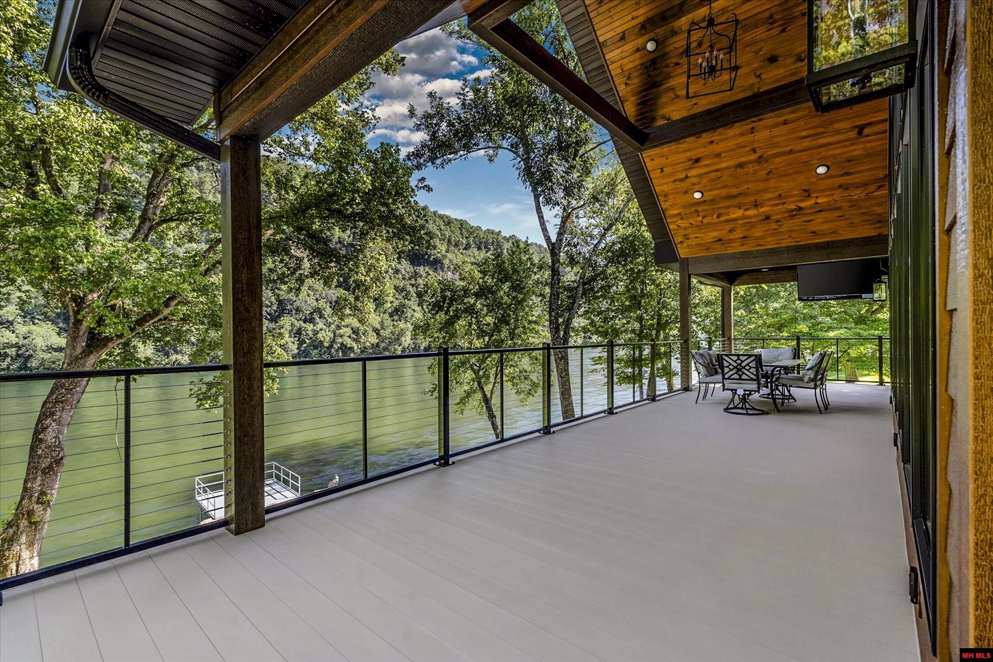 352 Wheatstone Place