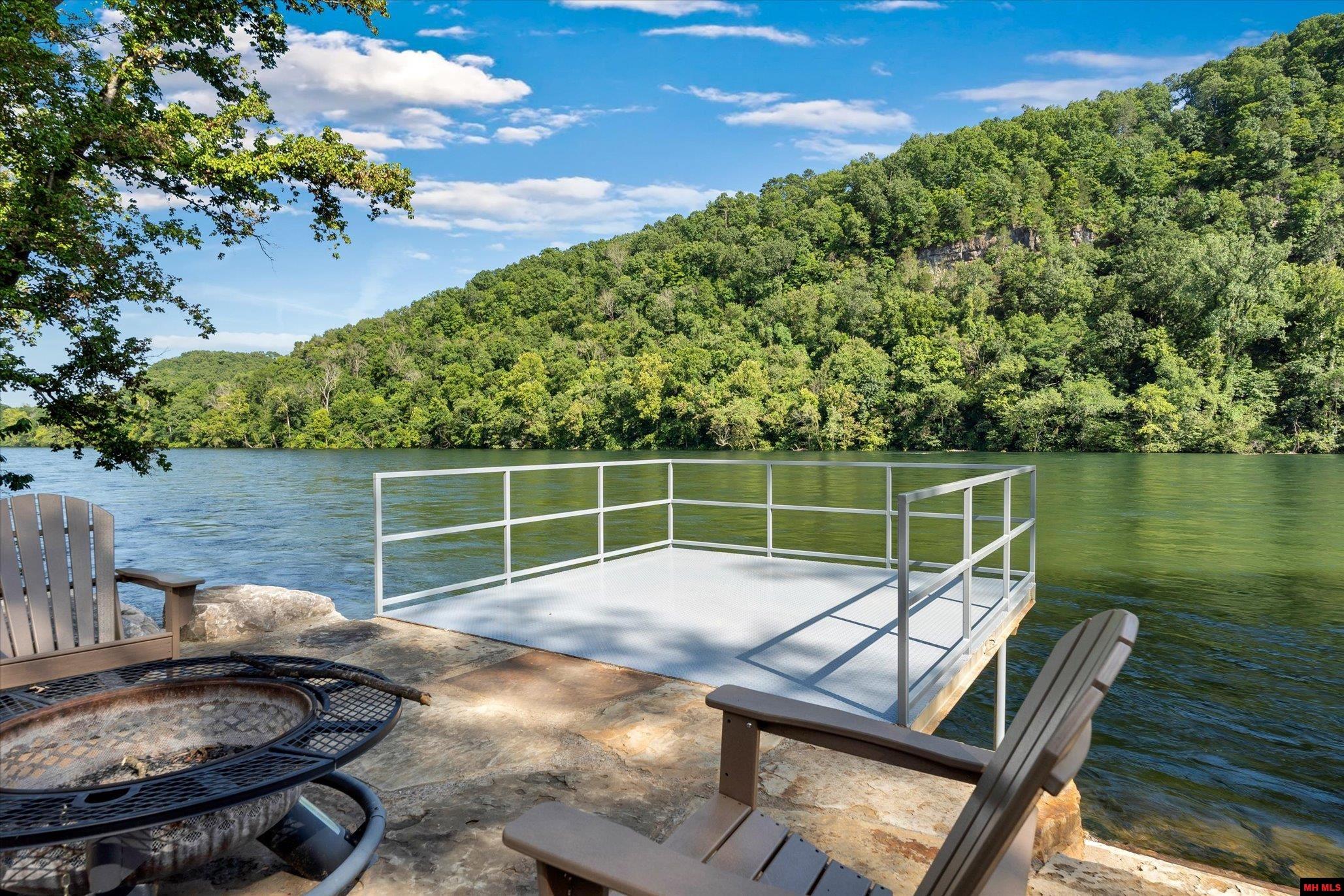 352 Wheatstone Place