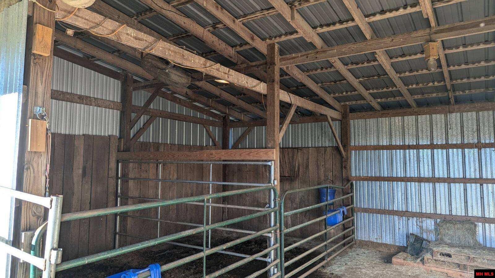 1495 Pickren Hall Road