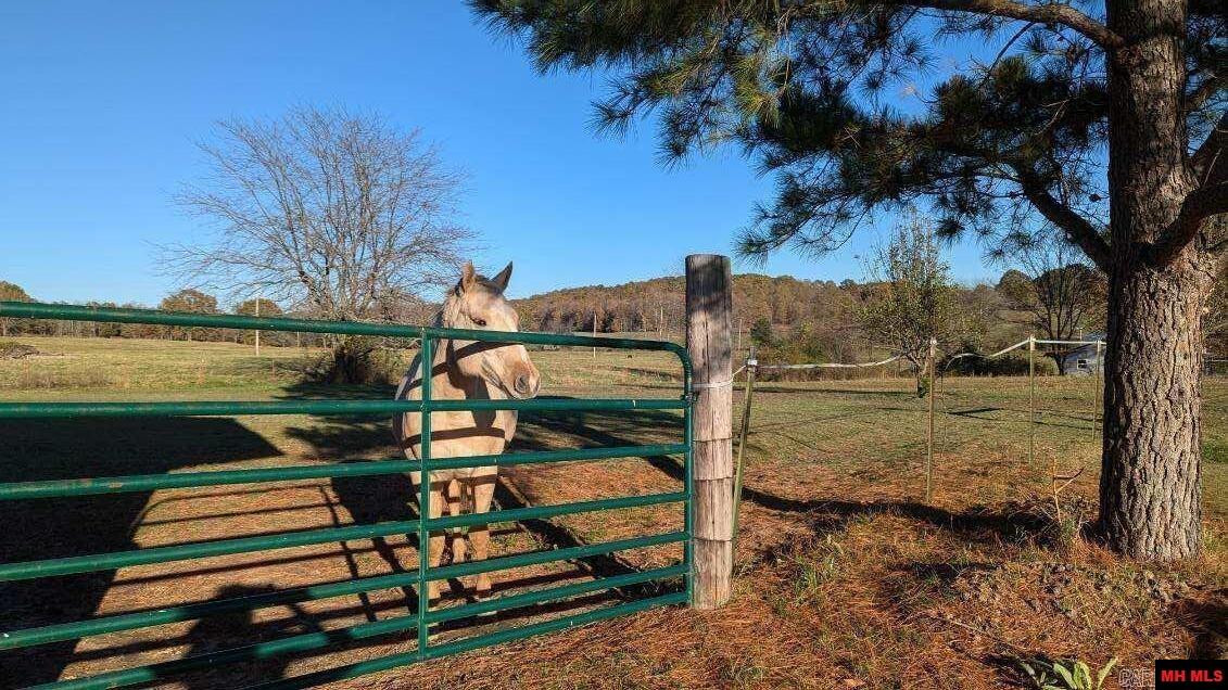 1495 Pickren Hall Road