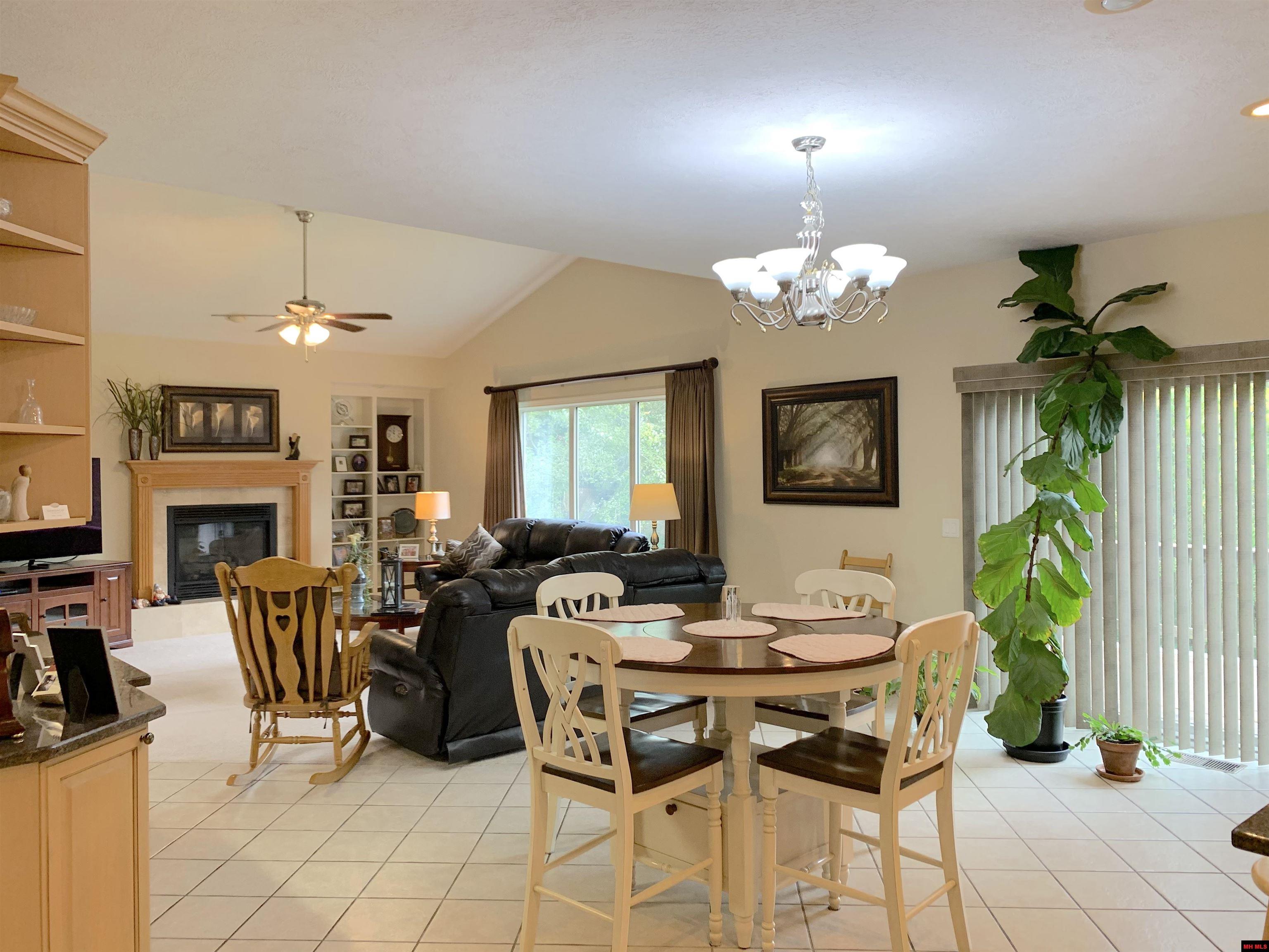 1722 Brentwood Drive