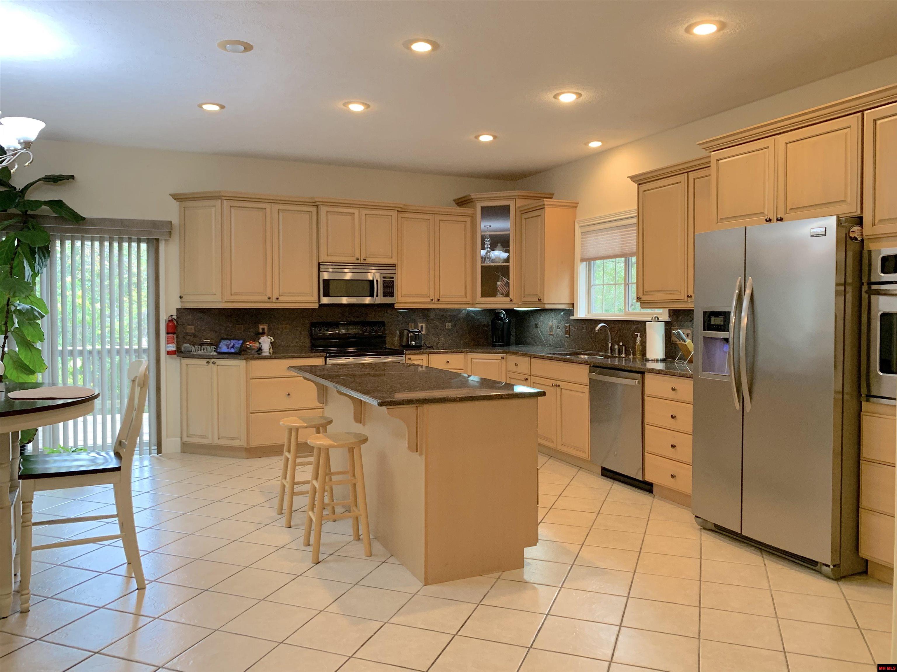 1722 Brentwood Drive