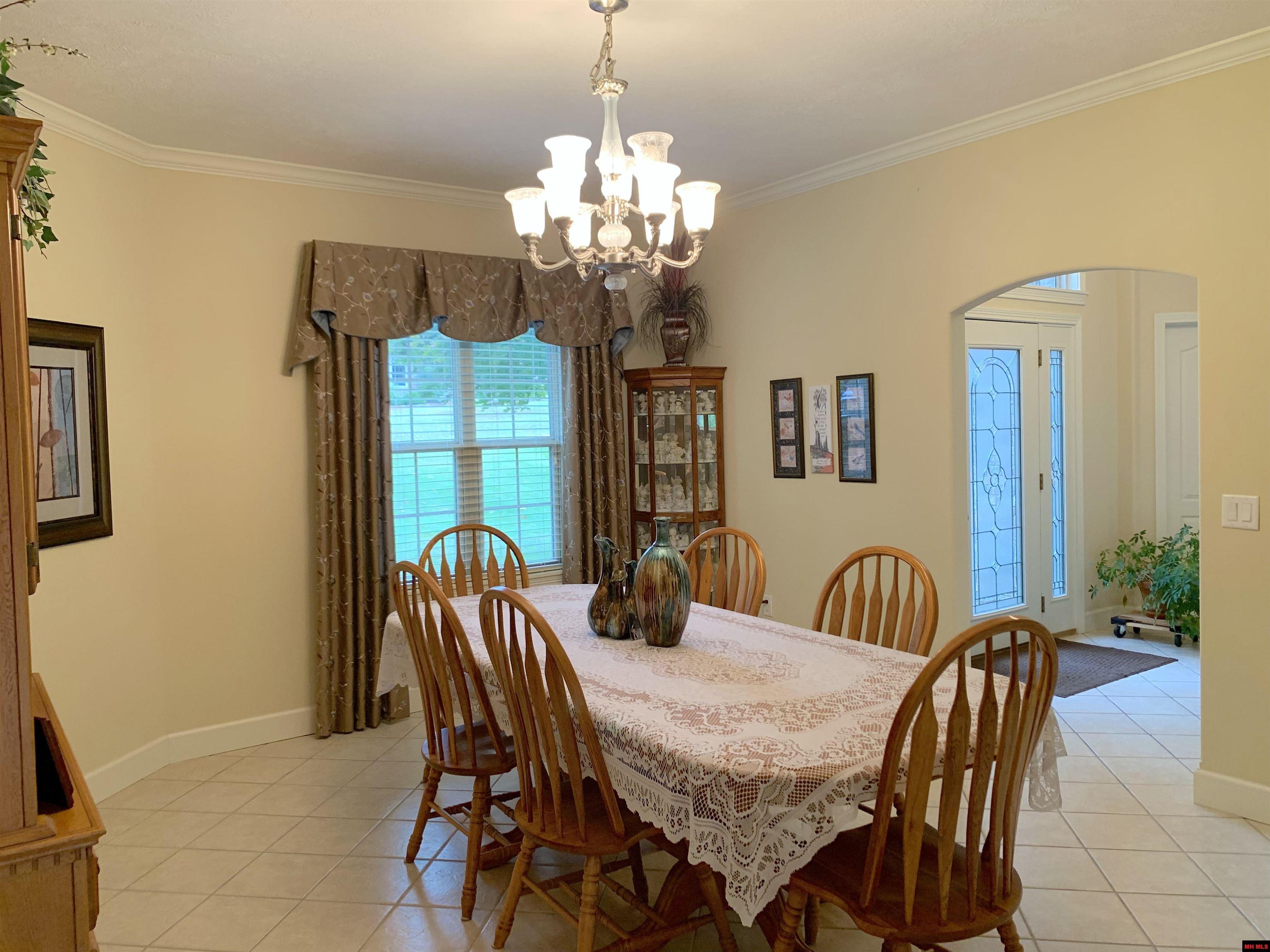 1722 Brentwood Drive