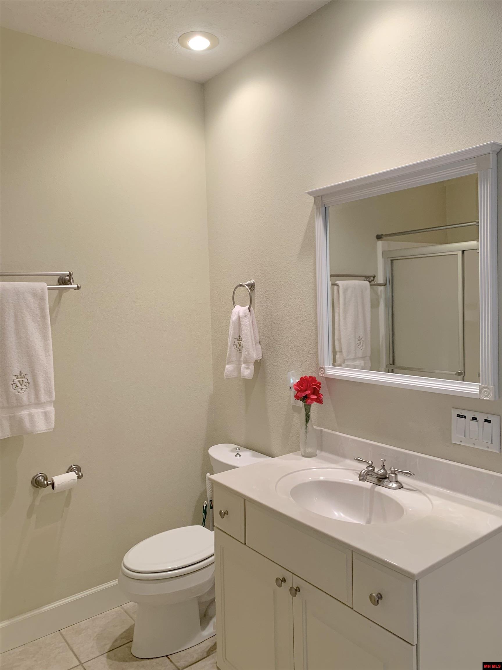 1722 Brentwood Drive