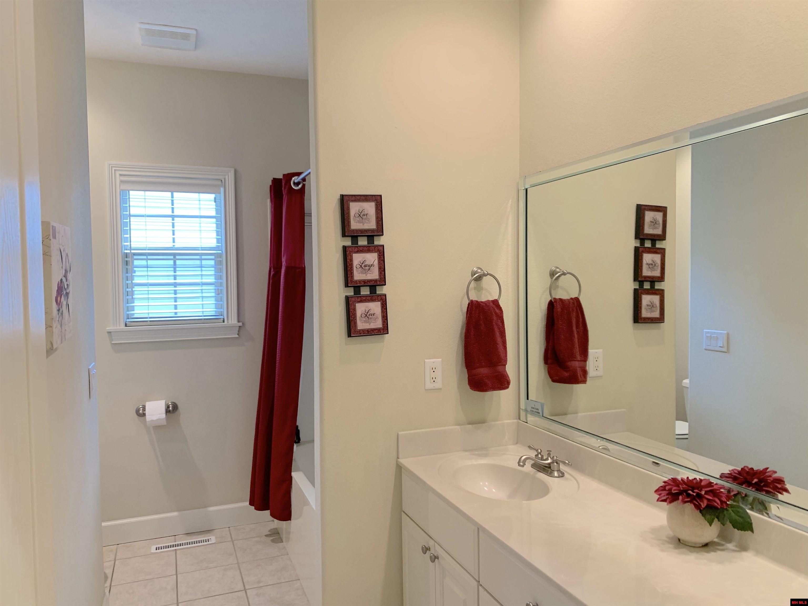 1722 Brentwood Drive