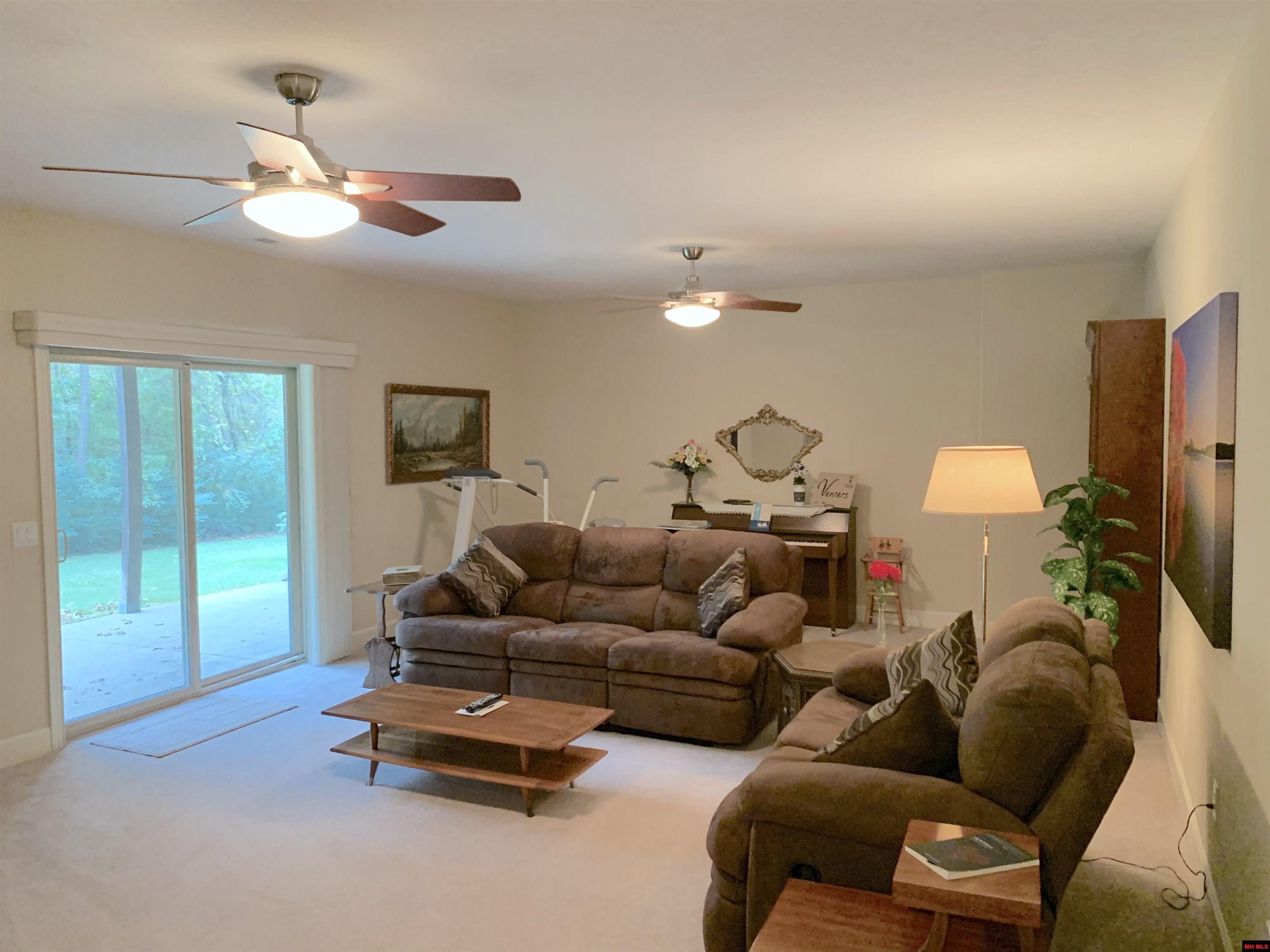 1722 Brentwood Drive