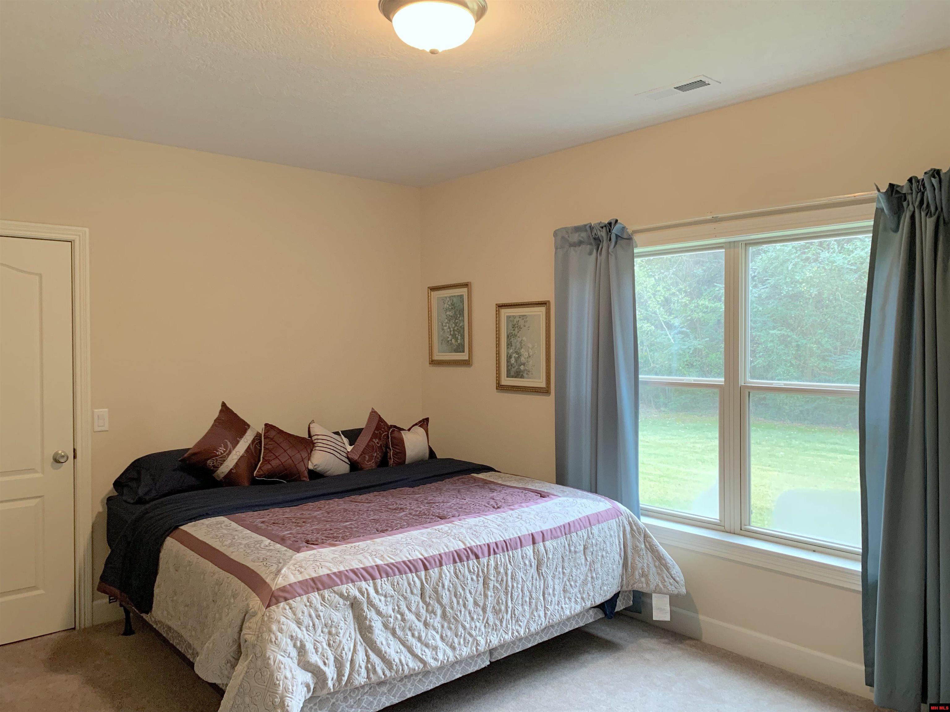 1722 Brentwood Drive