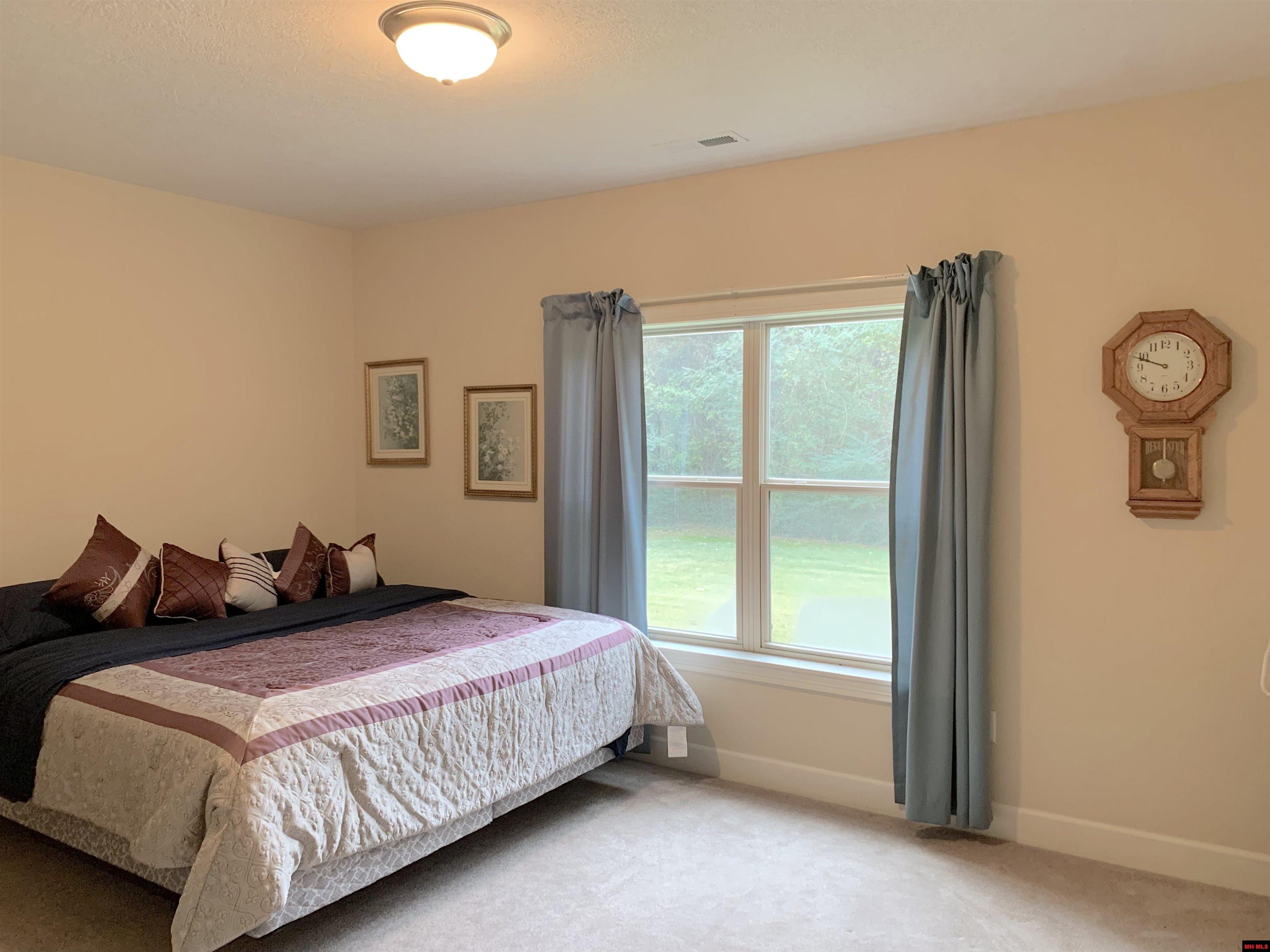 1722 Brentwood Drive