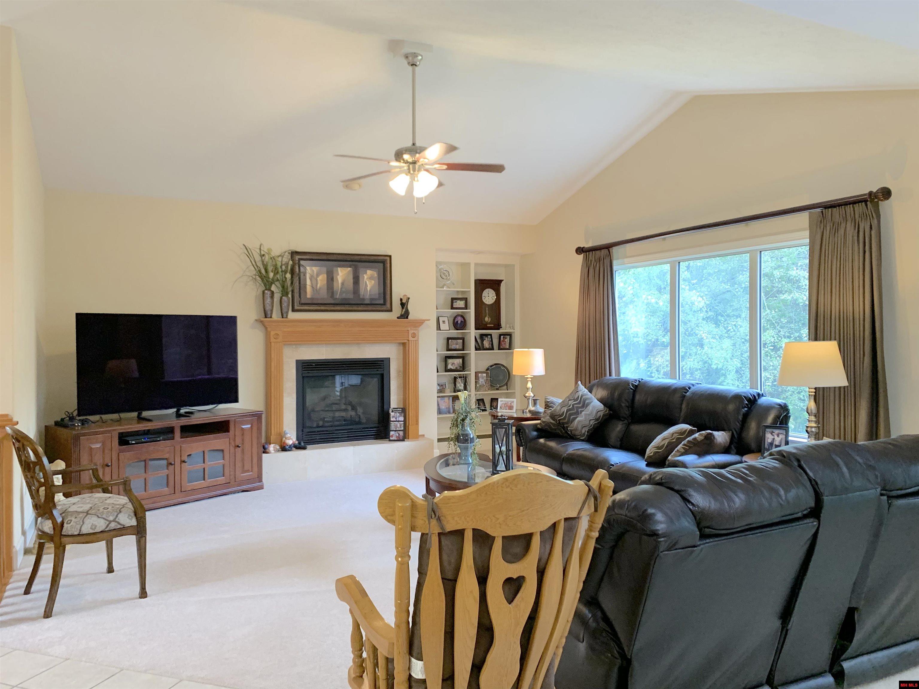 1722 Brentwood Drive