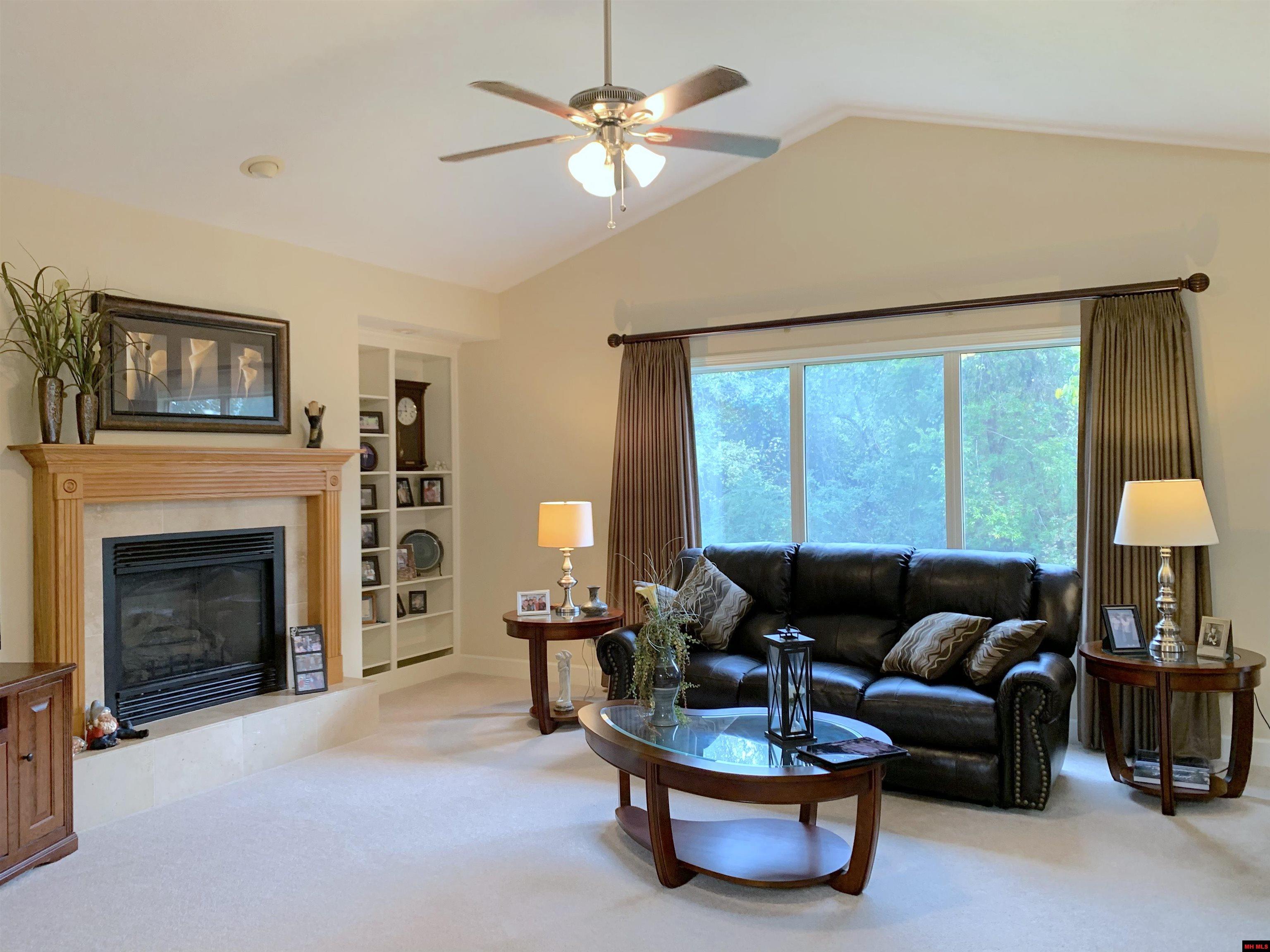 1722 Brentwood Drive