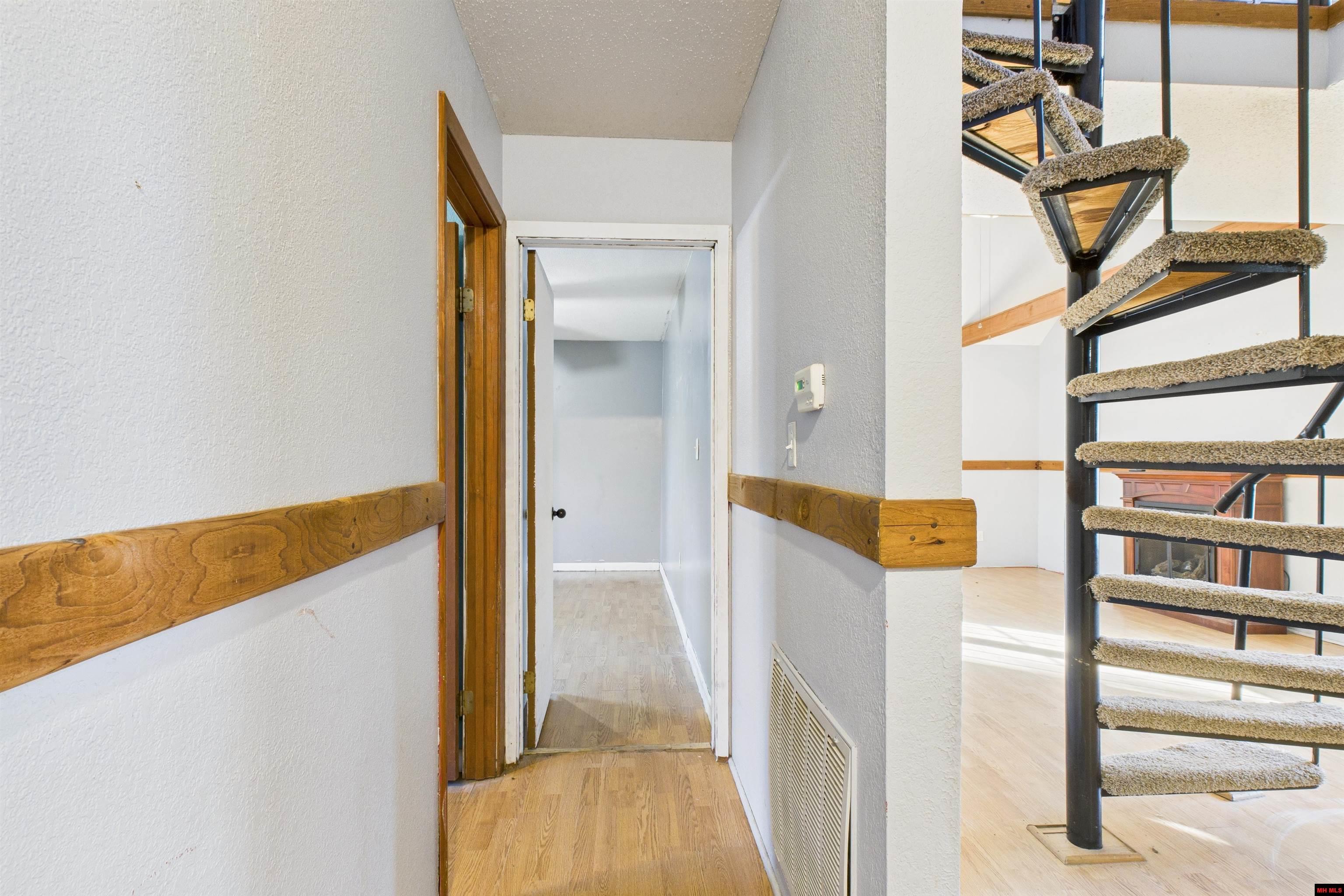 7831 Hwy 62/412 West