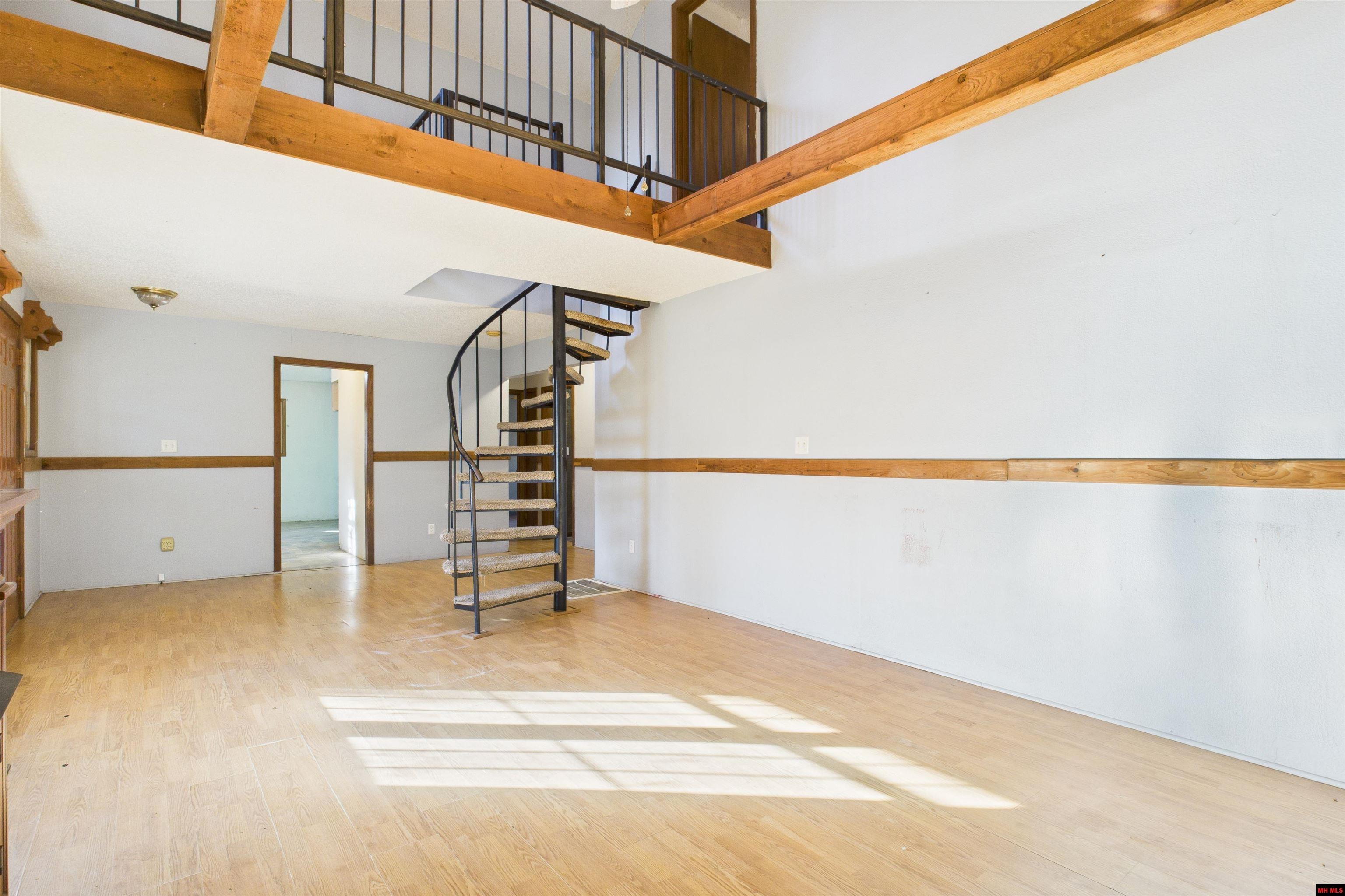 7831 Hwy 62/412 West