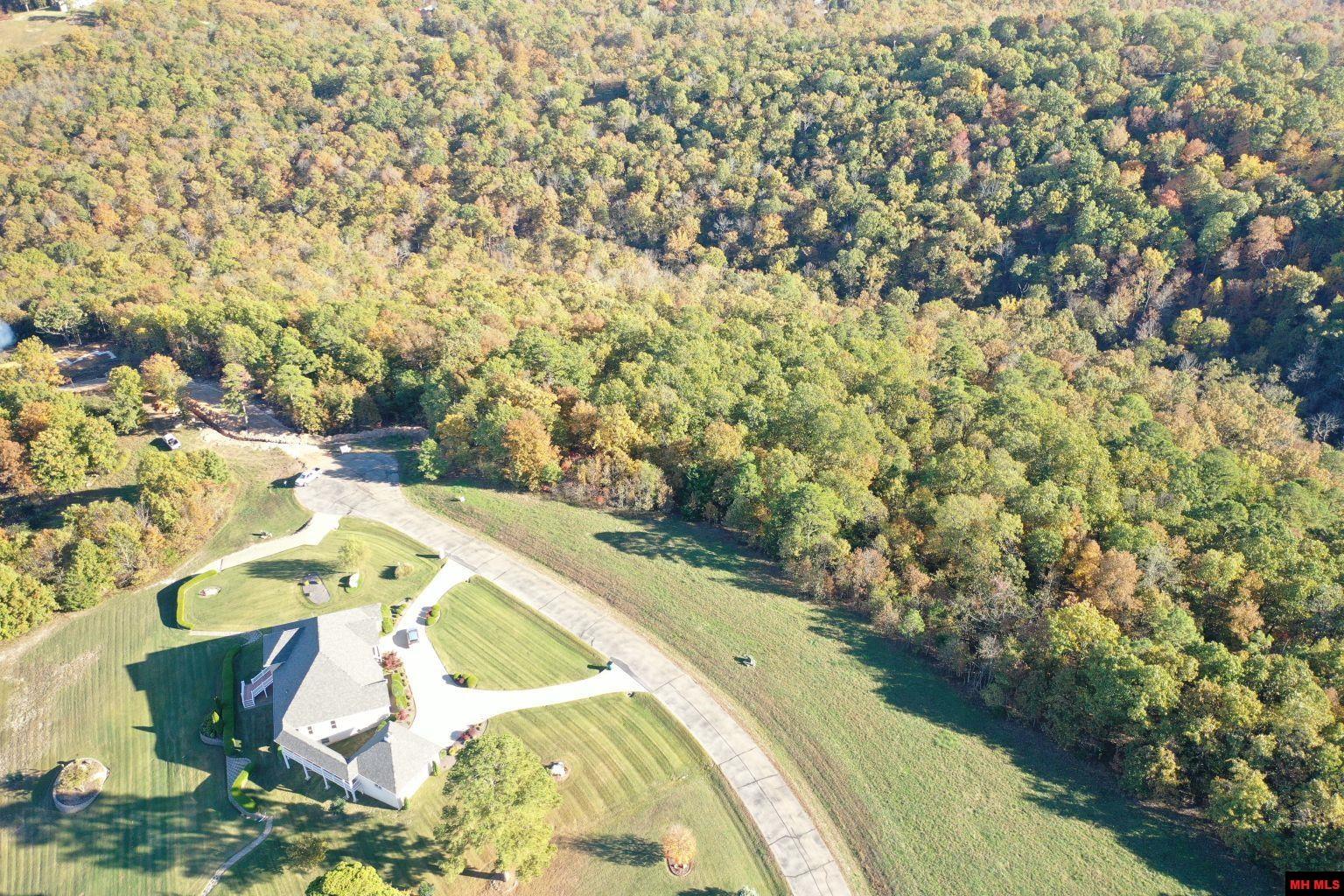 010-11219-046 Swiss Alps Lane