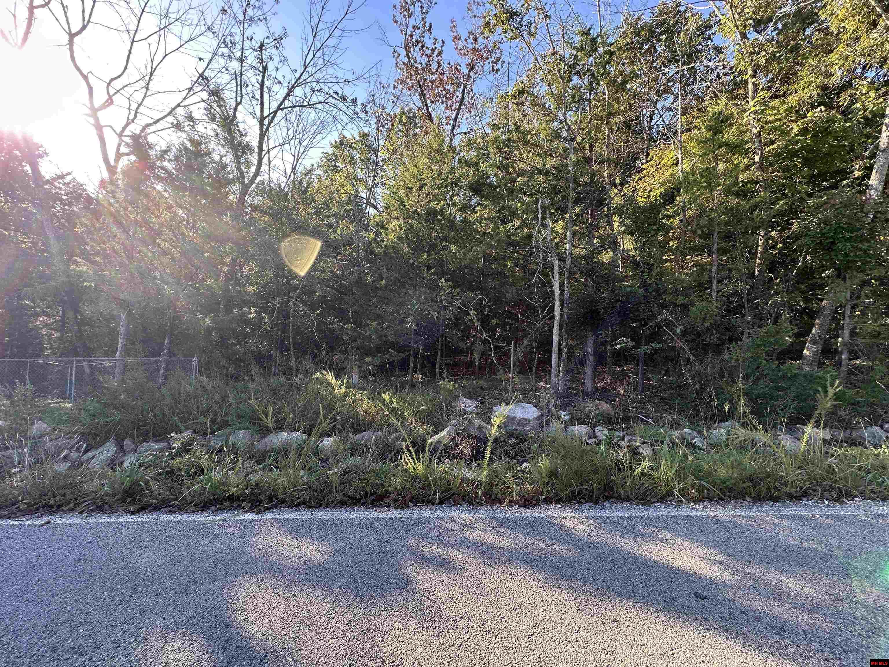 002-04923-009 Hand Cove Road