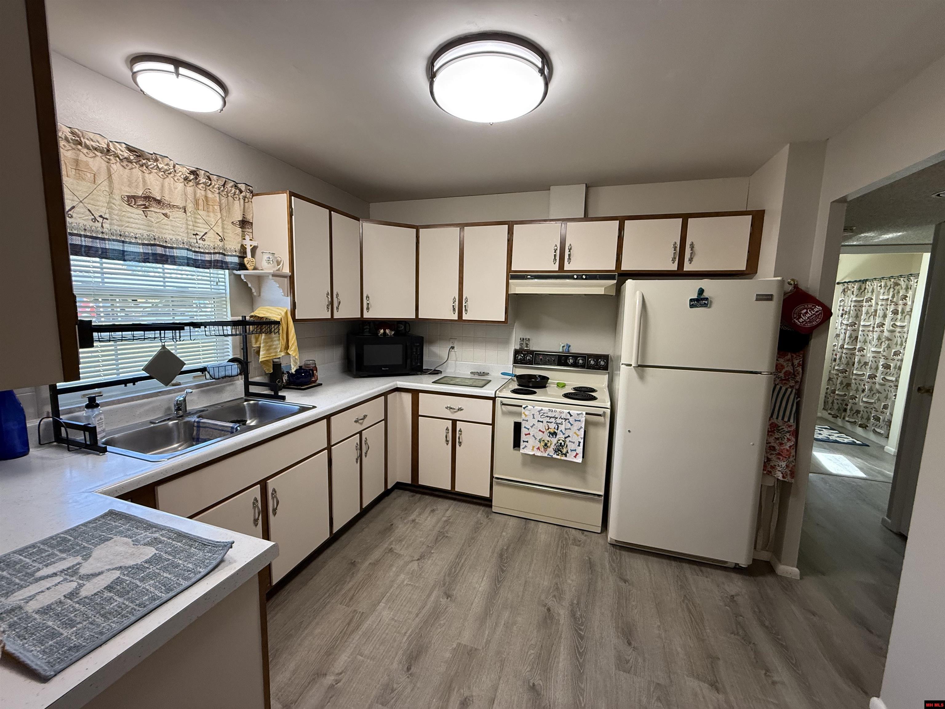 3833 - 47 Hwy 178 West