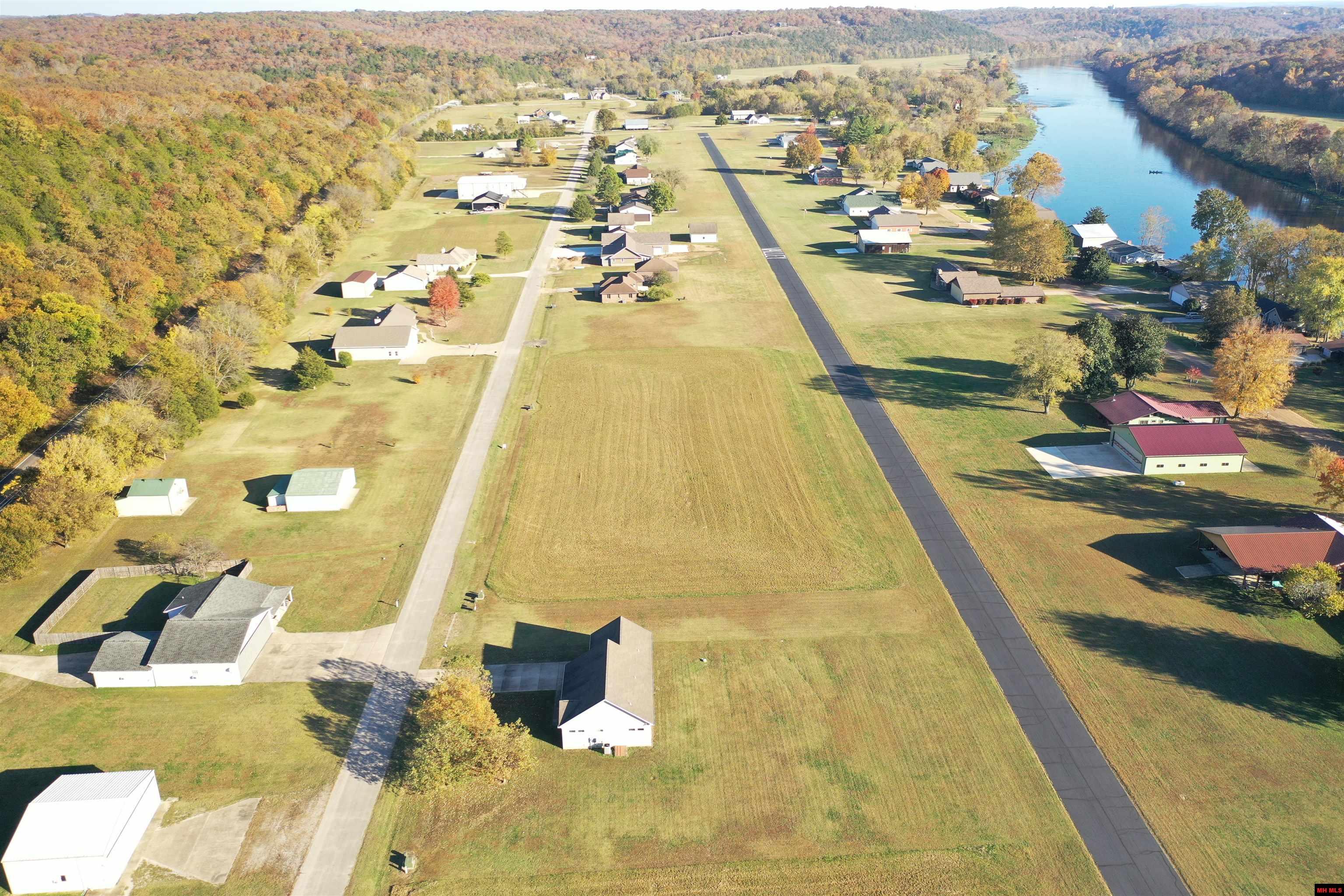 002-10367-034 Valley Airport Place