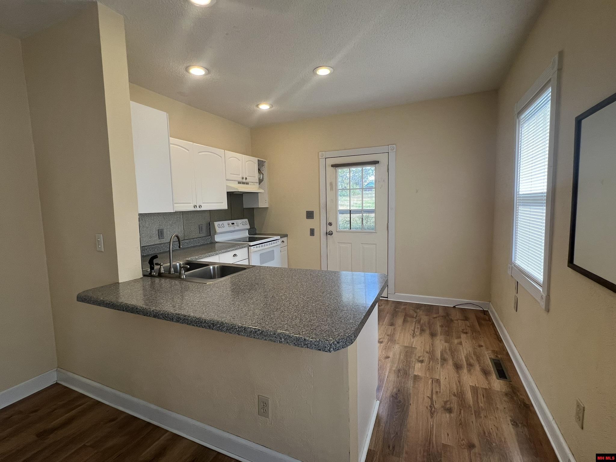 809 GRAY STREET Mountain Home, AR