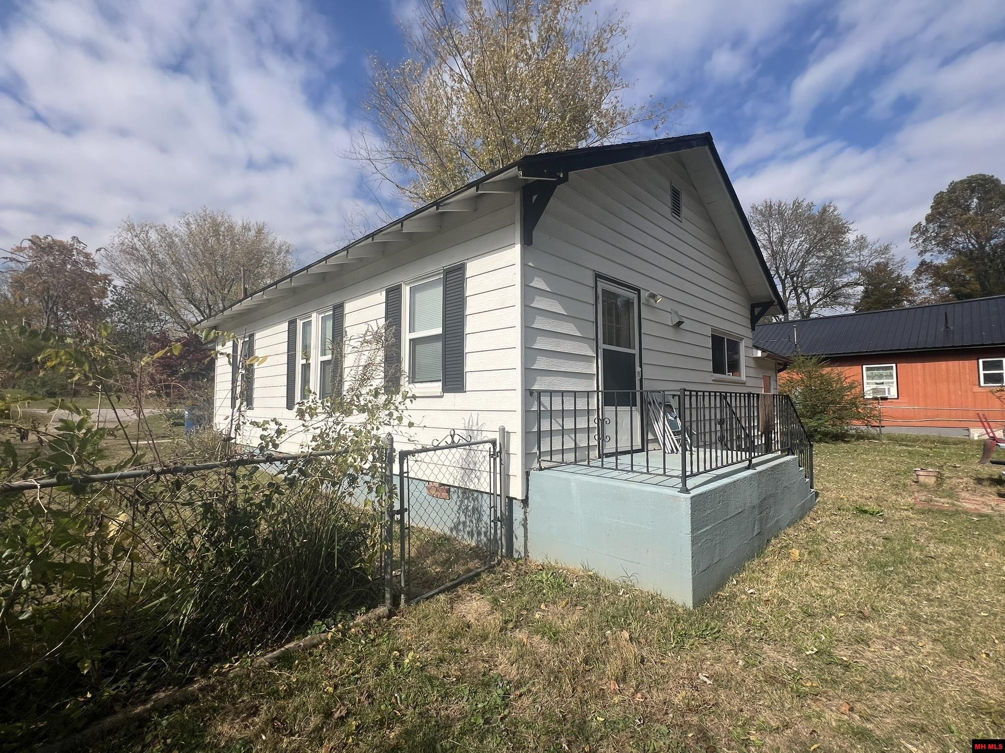 809 GRAY STREET Mountain Home, AR