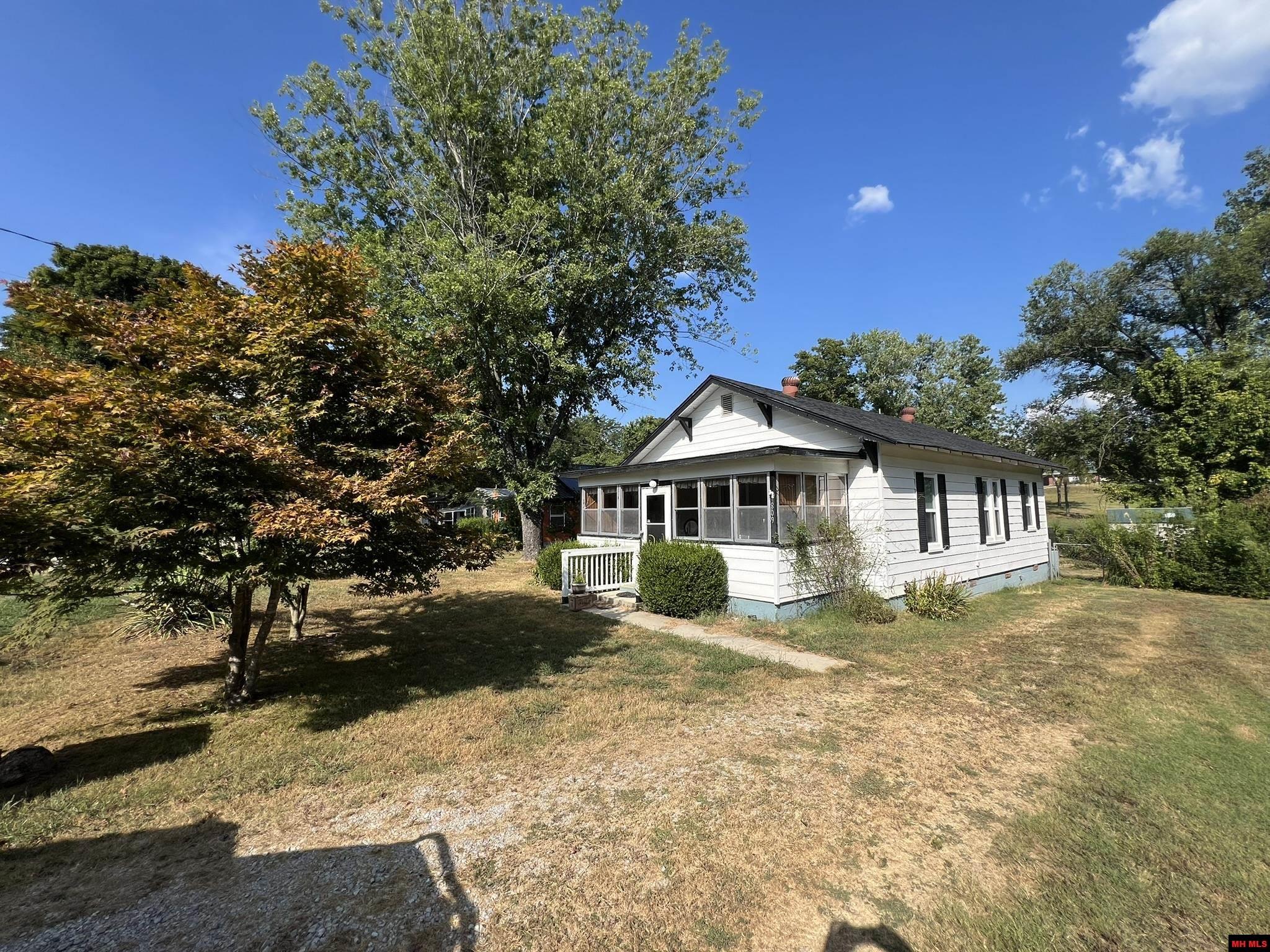 809 GRAY STREET Mountain Home, AR