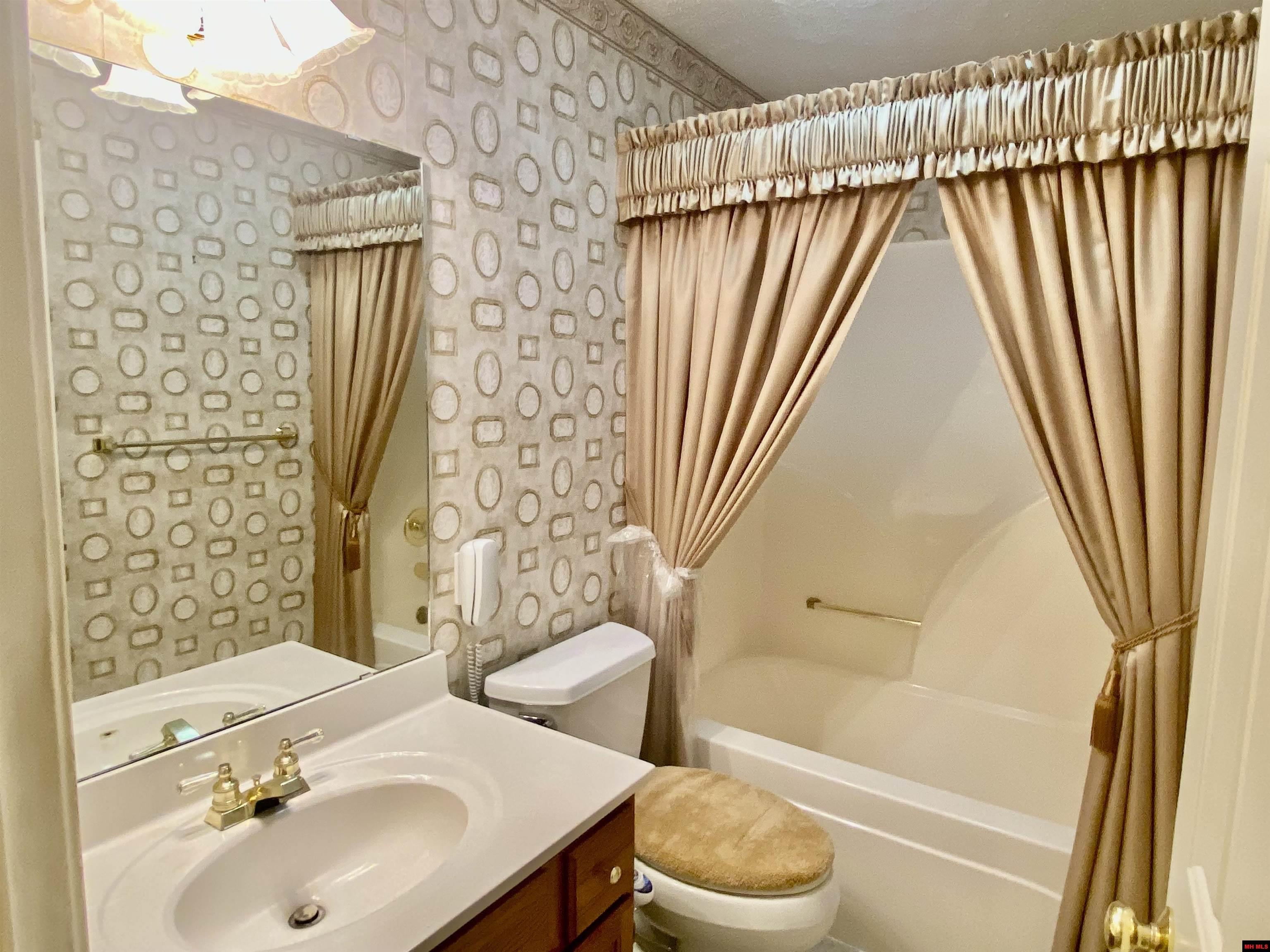 3112 DOGWOOD CIRCLE Mountain Home, AR