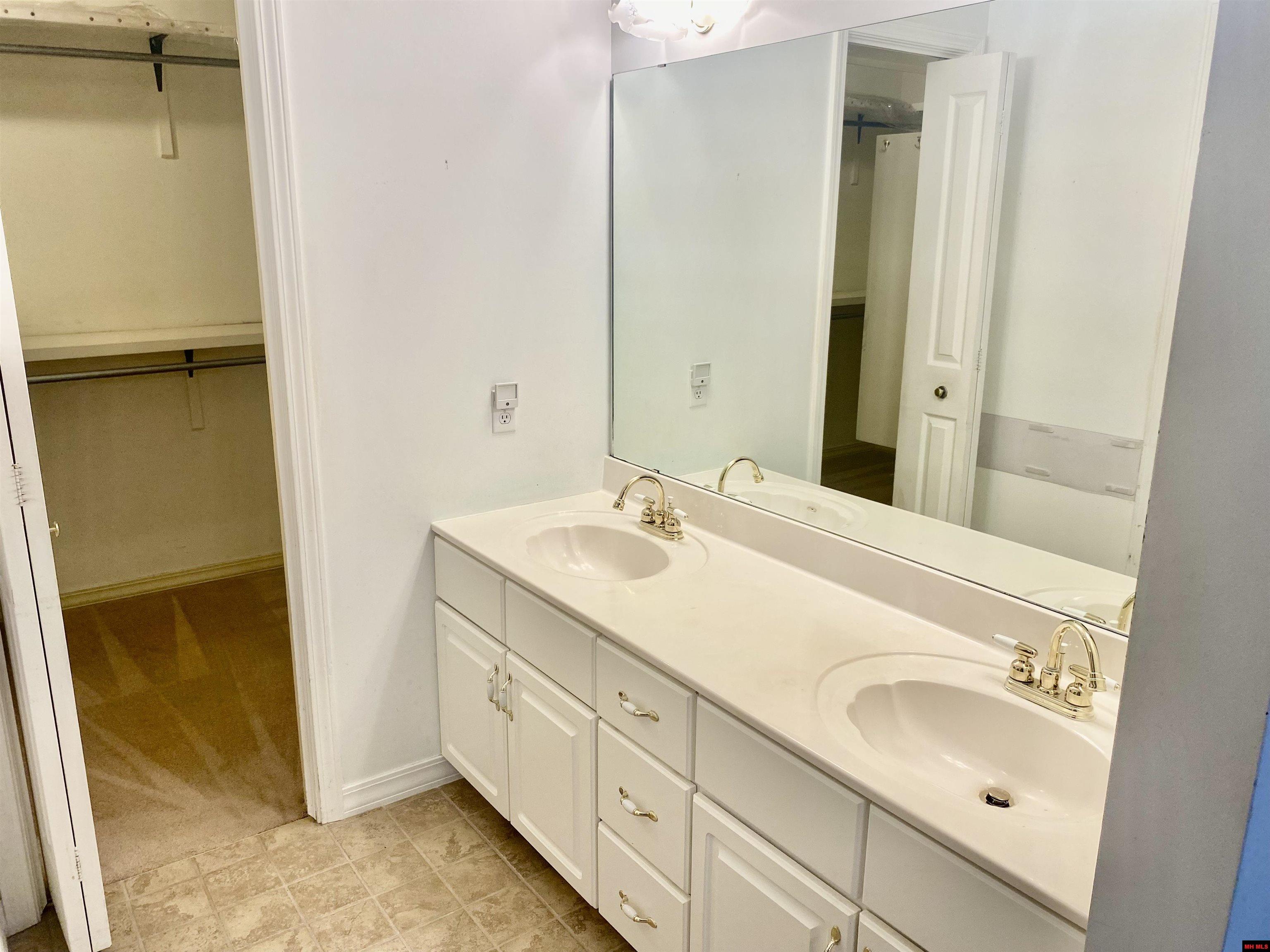 3112 DOGWOOD CIRCLE Mountain Home, AR