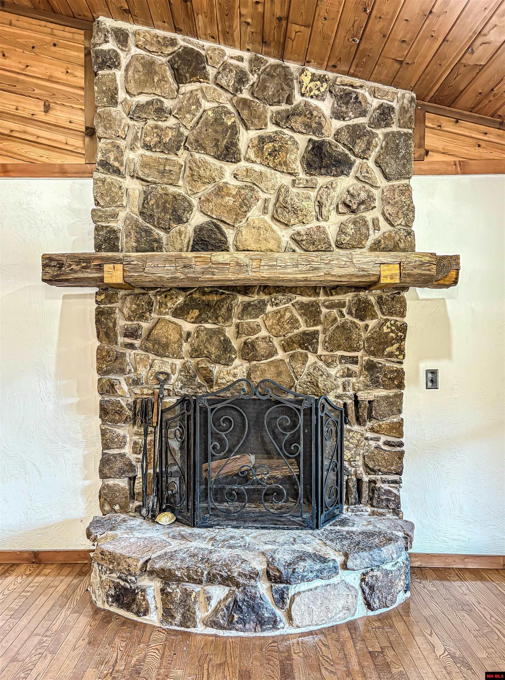 1113 Thousand Oaks Drive