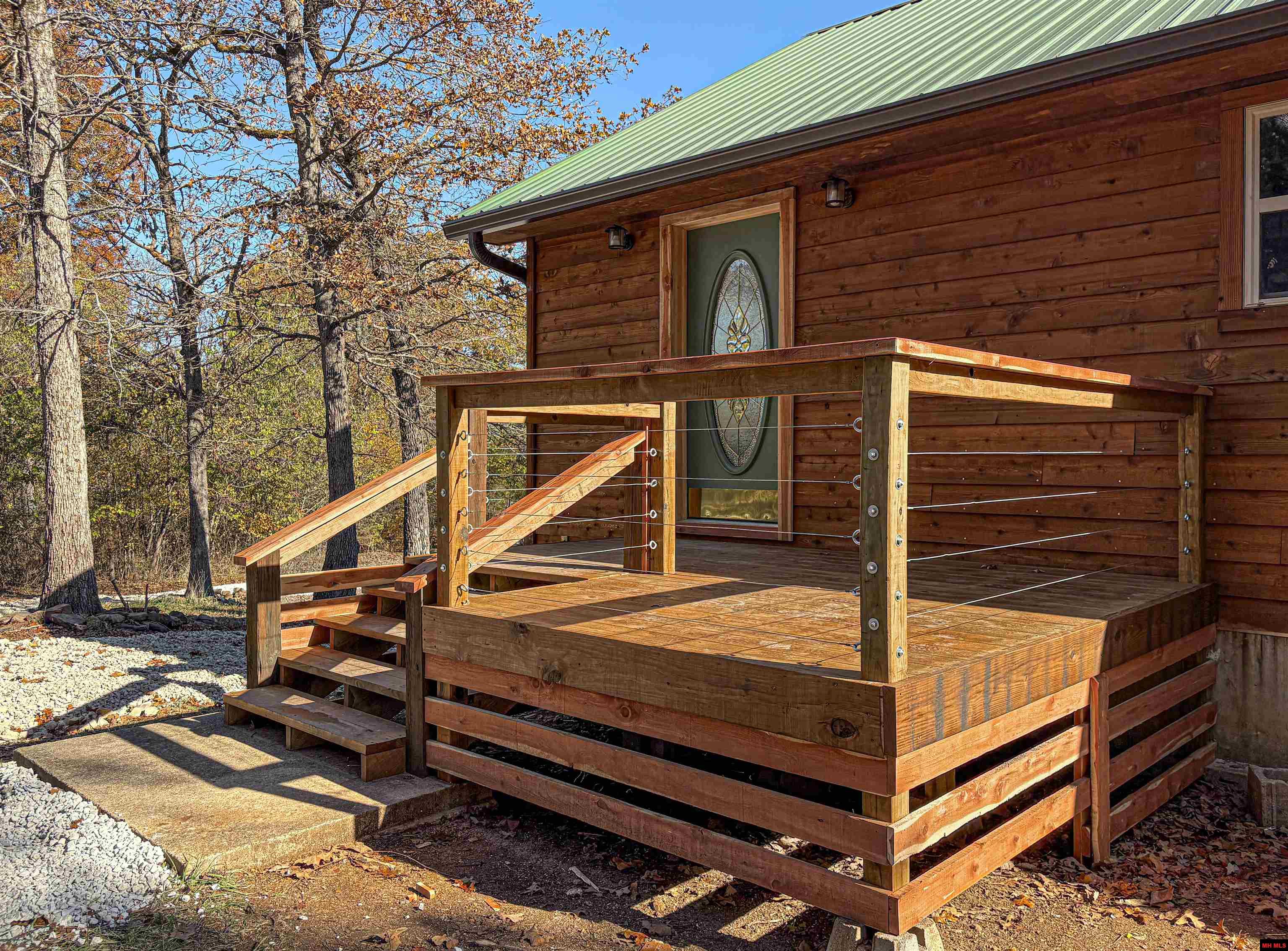 1113 Thousand Oaks Drive