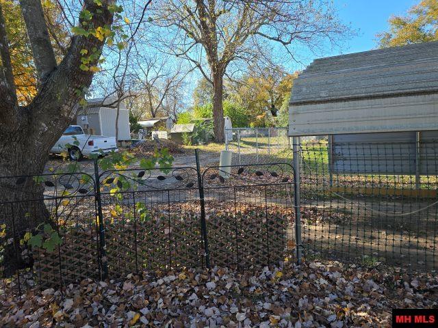 604 1/2 Girard Street